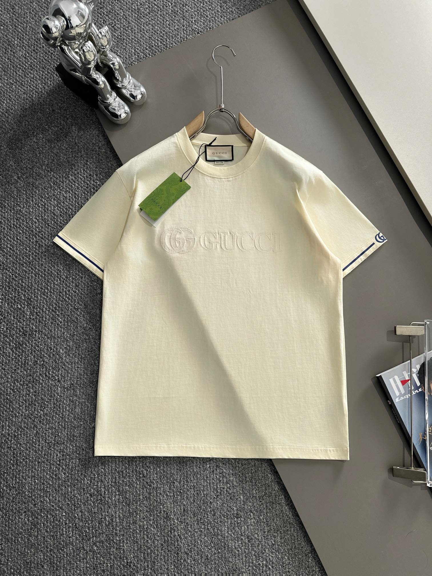 NO:125500,(The next day) GUCCI Gucci 2025 new model double G embroidered letter logo spliced ​​cuffs men and women short-sleeved T-shirt · Customized 260g double yarn pure cotton fabric · fixed dye 32 double strand threads · Collar tag main mark three complete color apricot color Size XS S M L,,gucci,gucci,T-shirt,tees,t-shirt,alexander wang19860909（隔天到） GUCCI 古驰 2025新款 双G刺绣字母logo 拼接袖口 男女同款 短袖t恤 ·定制260克双纱纯棉面料 ·定染32支双股螺纹 ·领标吊牌主唛三标齐全 颜色杏色 尺码XS S M L,,gucci,gucci,T-shirt,tees，t-shirt,alexander wang,Men's clothing