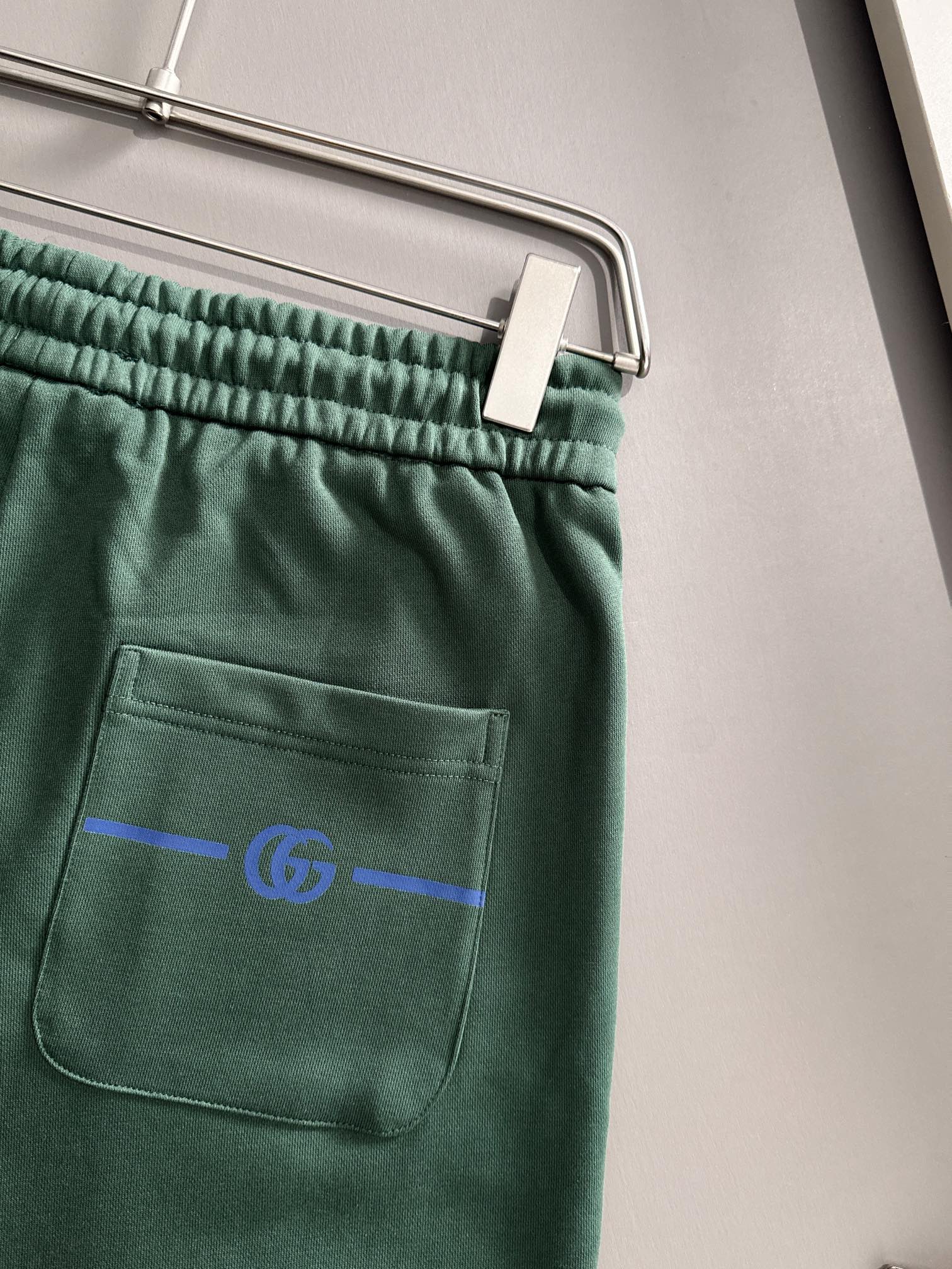 Gucci men Gucci 2025New logo G logo — photo 5