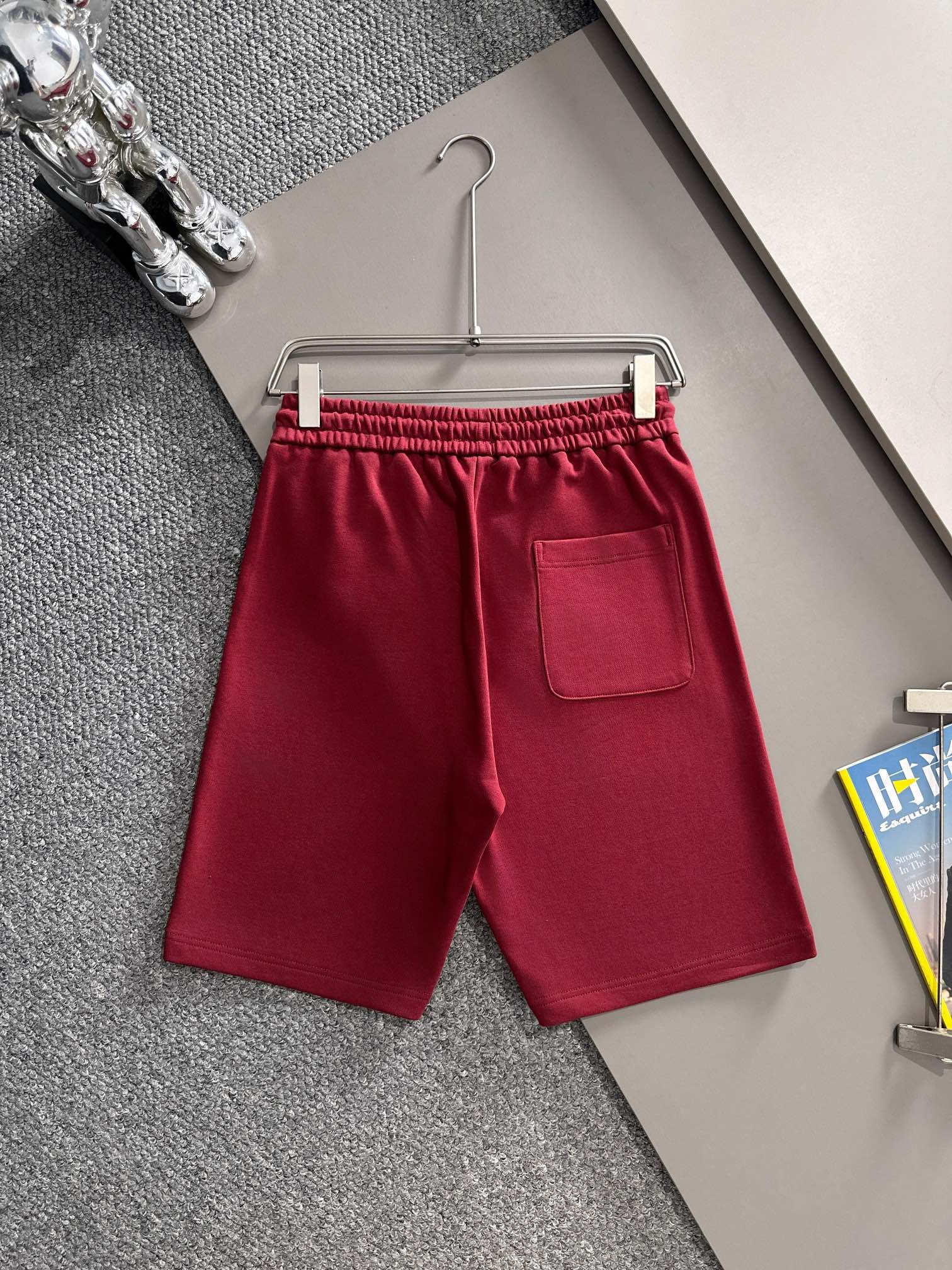 LOEWE 罗意威 2026新款 轻奢主义 高密度重叠刺绣logo 后开袋 男女日常通勤 穿搭必备 休闲