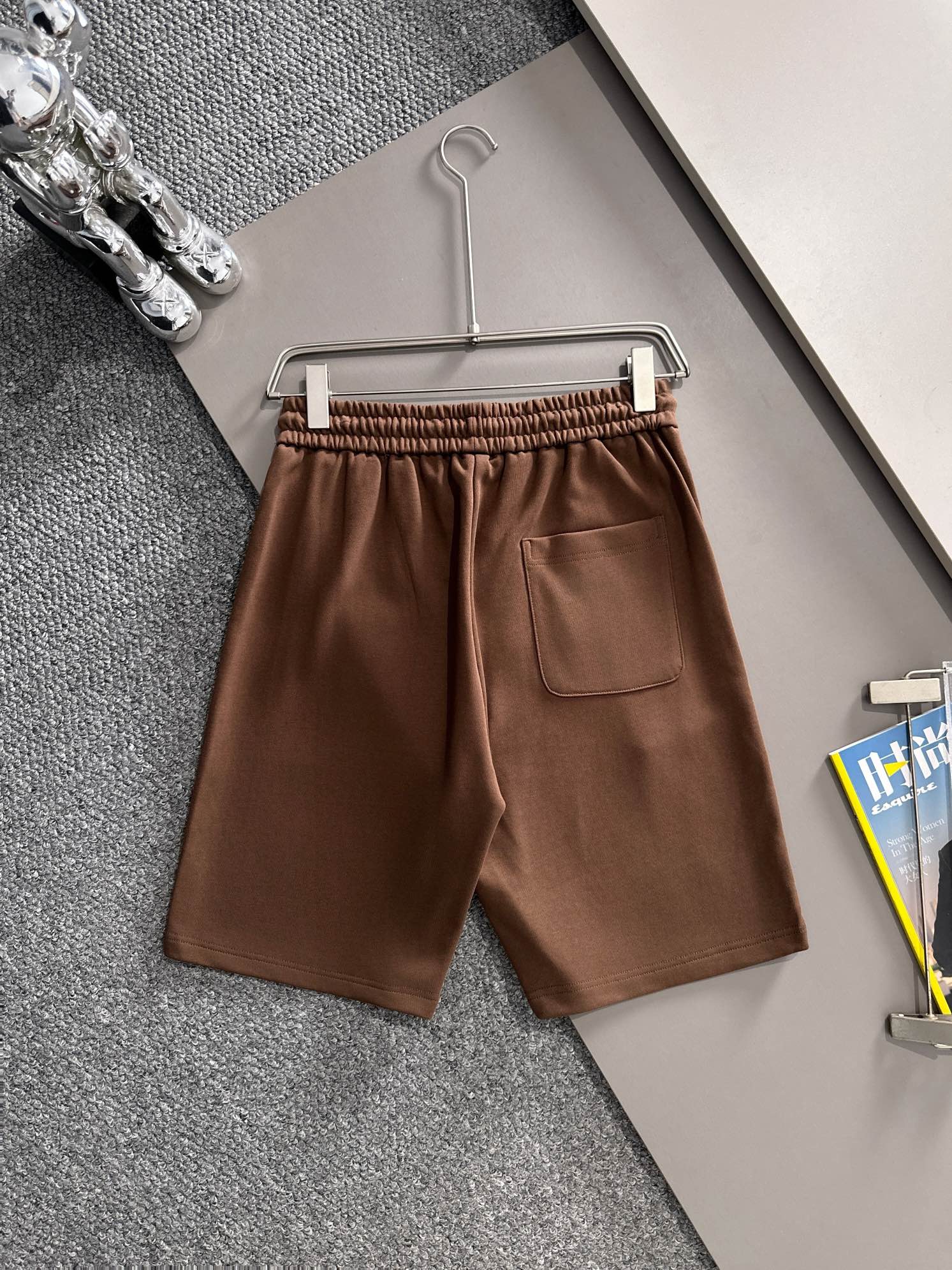 LOEWE 罗意威 2026新款 轻奢主义 高密度重叠刺绣logo 后开袋 男女日常通勤 穿搭必备 休闲