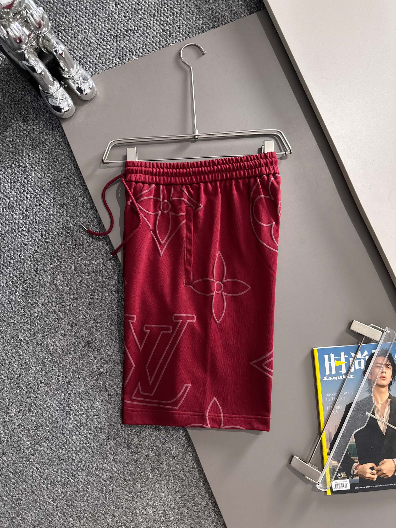 LV 驴家 2026新款 轻奢主义 植绒四叶草logo 男女日常通勤 穿搭必备 休闲短裤·定制毛圈面料·