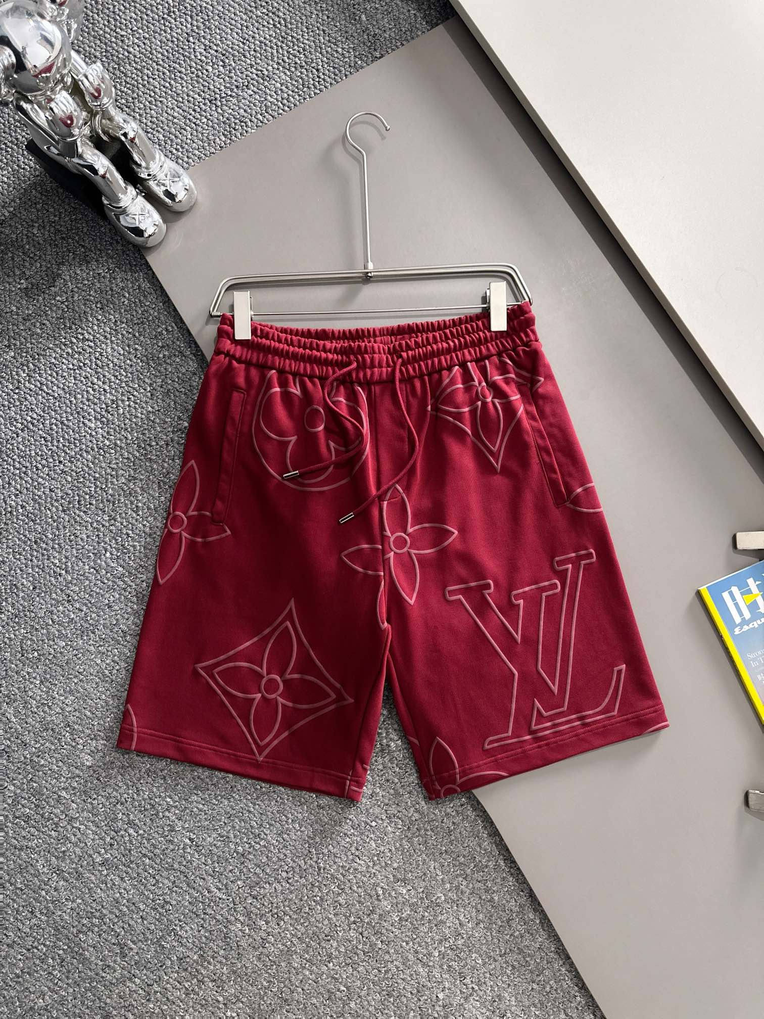 LV 驴家 2026新款 轻奢主义 植绒四叶草logo 男女日常通勤 穿搭必备 休闲短裤·定制毛圈面料·