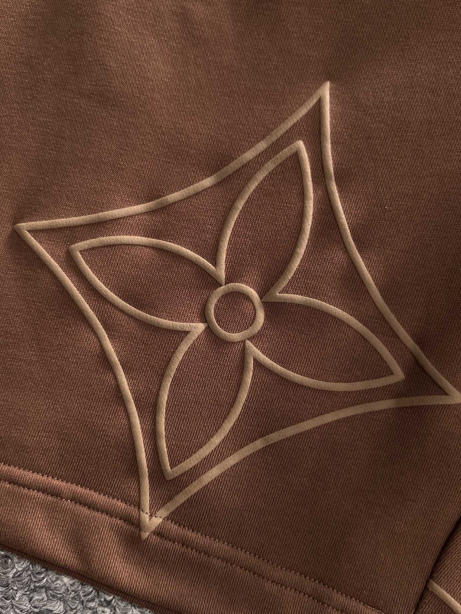 LV 驴家 2026新款 轻奢主义 植绒四叶草logo 男女日常通勤 穿搭必备 休闲短裤·定制毛圈面料·