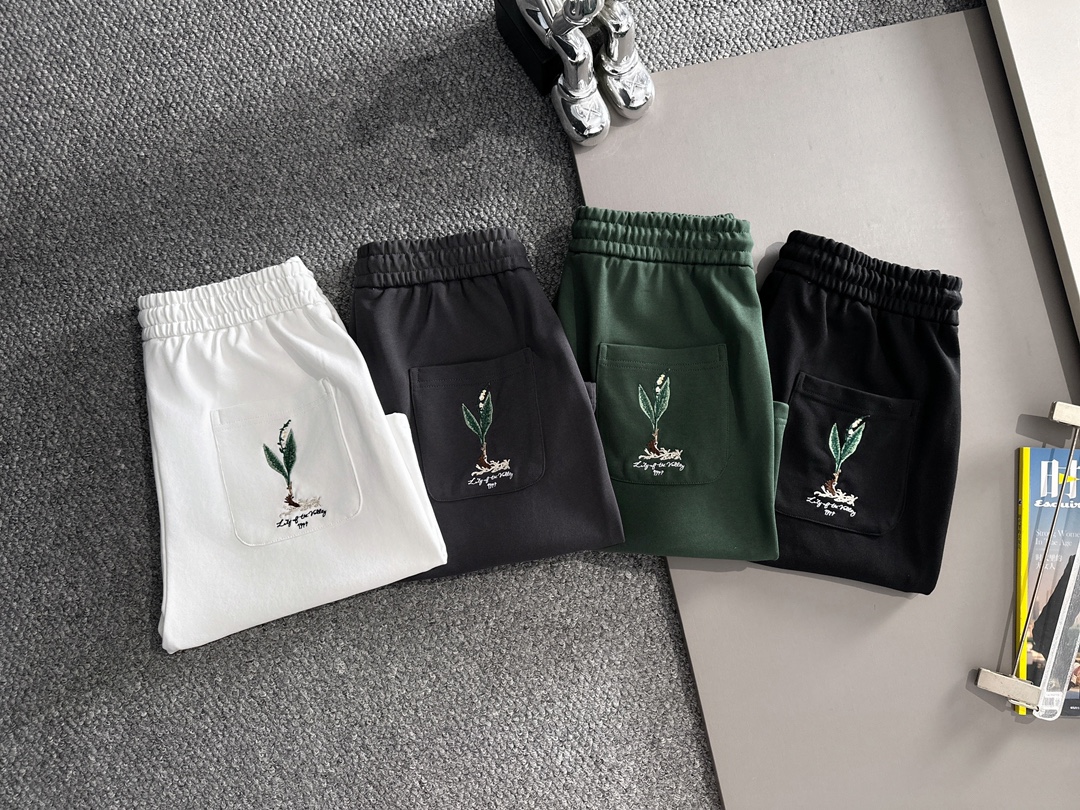 DIOR 迪奥 2026新款 轻奢主义 CD刺绣logo 后开袋绿叶刺绣 男女日常通勤 穿搭必备 休闲短