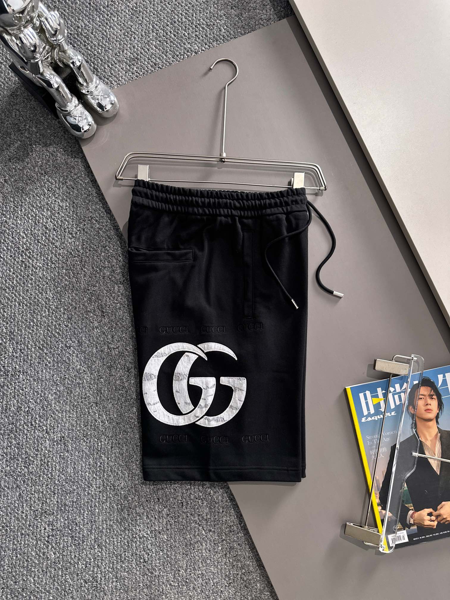  套装款！GUCCI 古驰 2025新款 轻奢主义 贴布破坏双G字母 精工刺绣logo 男女日常通勤穿搭