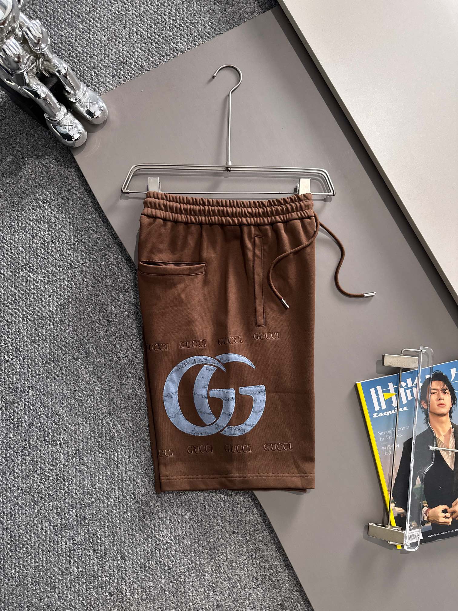  套装款！GUCCI 古驰 2025新款 轻奢主义 贴布破坏双G字母 精工刺绣logo 男女日常通勤穿搭