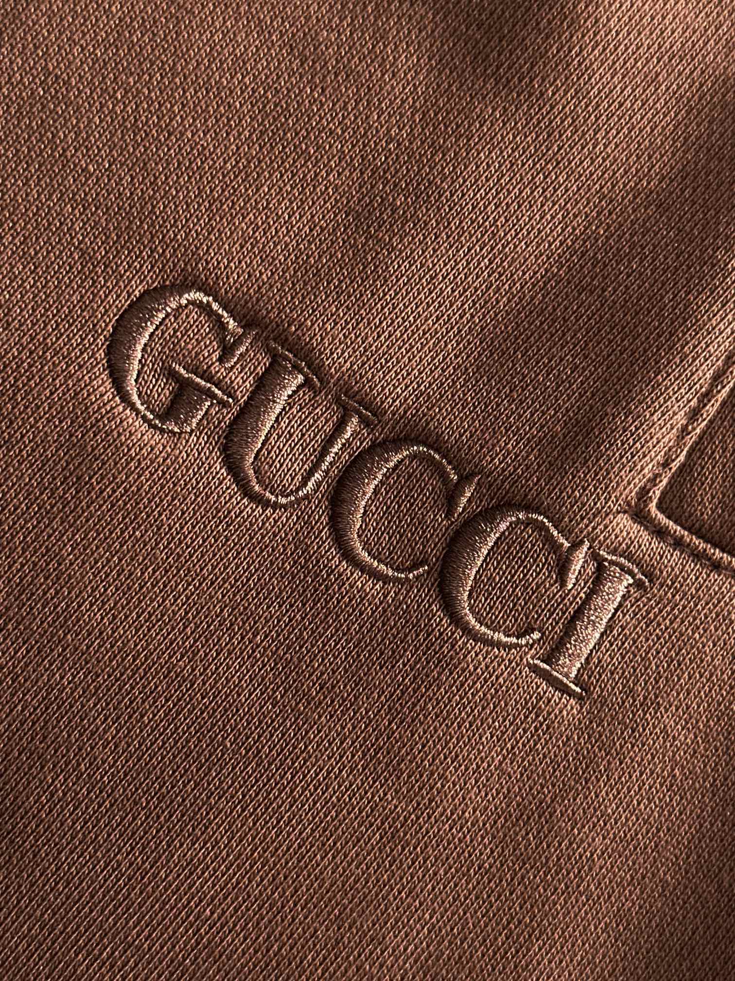  套装款！GUCCI 古驰 2025新款 轻奢主义 贴布破坏双G字母 精工刺绣logo 男女日常通勤穿搭