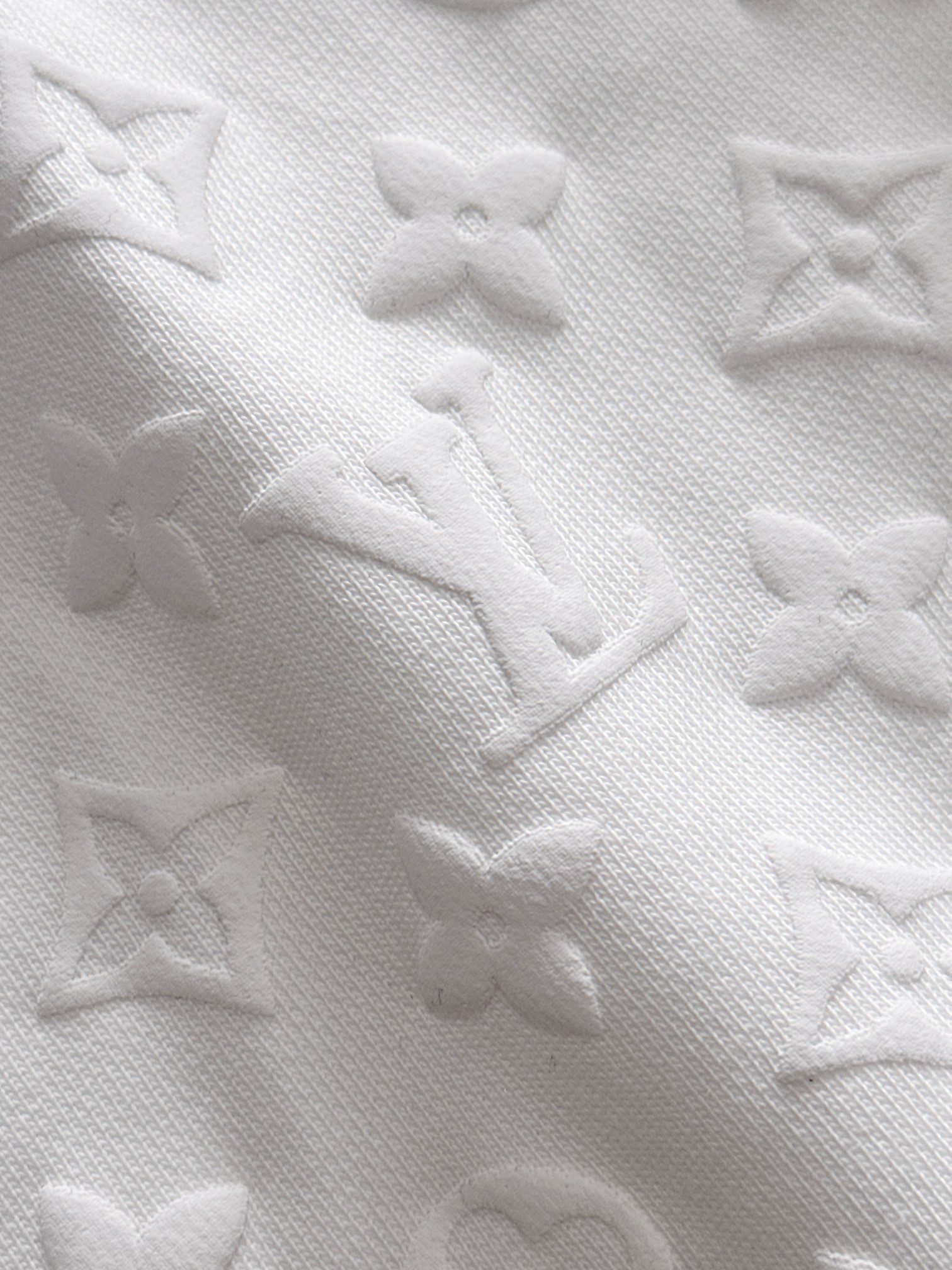 LV 驴家 2026新款 轻奢主义 凹凸字母logo 植绒四叶草字母 男女日常通勤穿搭必备 休闲短裤·定