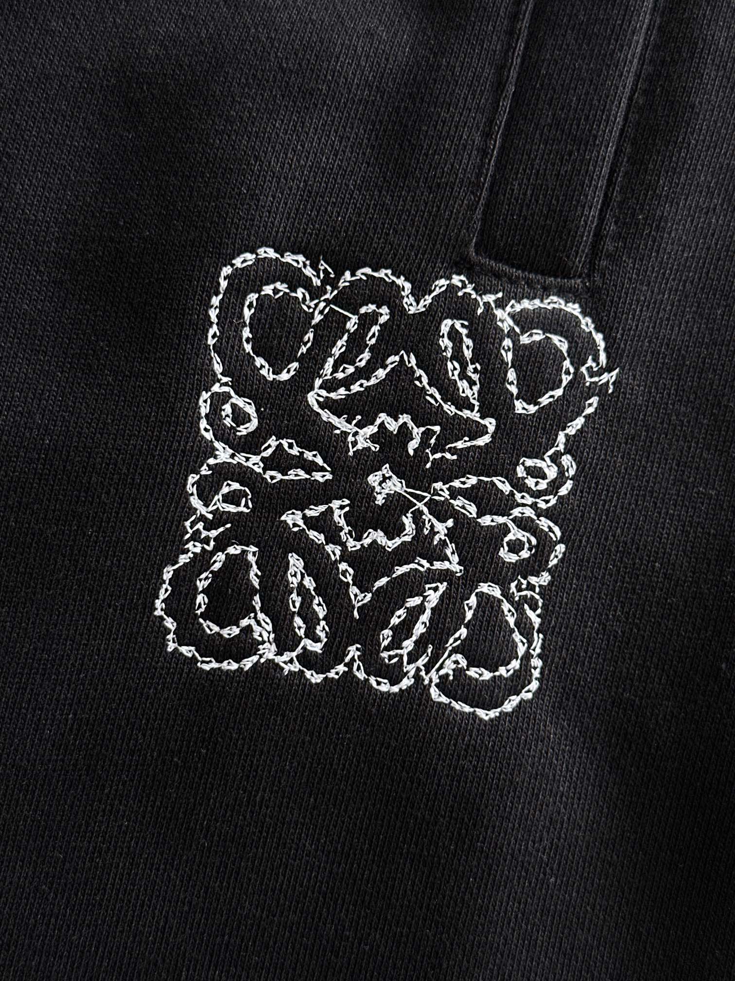 LOEWE 罗意威 2026新款 轻奢主义 锁链刺绣logo 男女日常通勤穿搭必备 休闲短裤·定制毛圈面