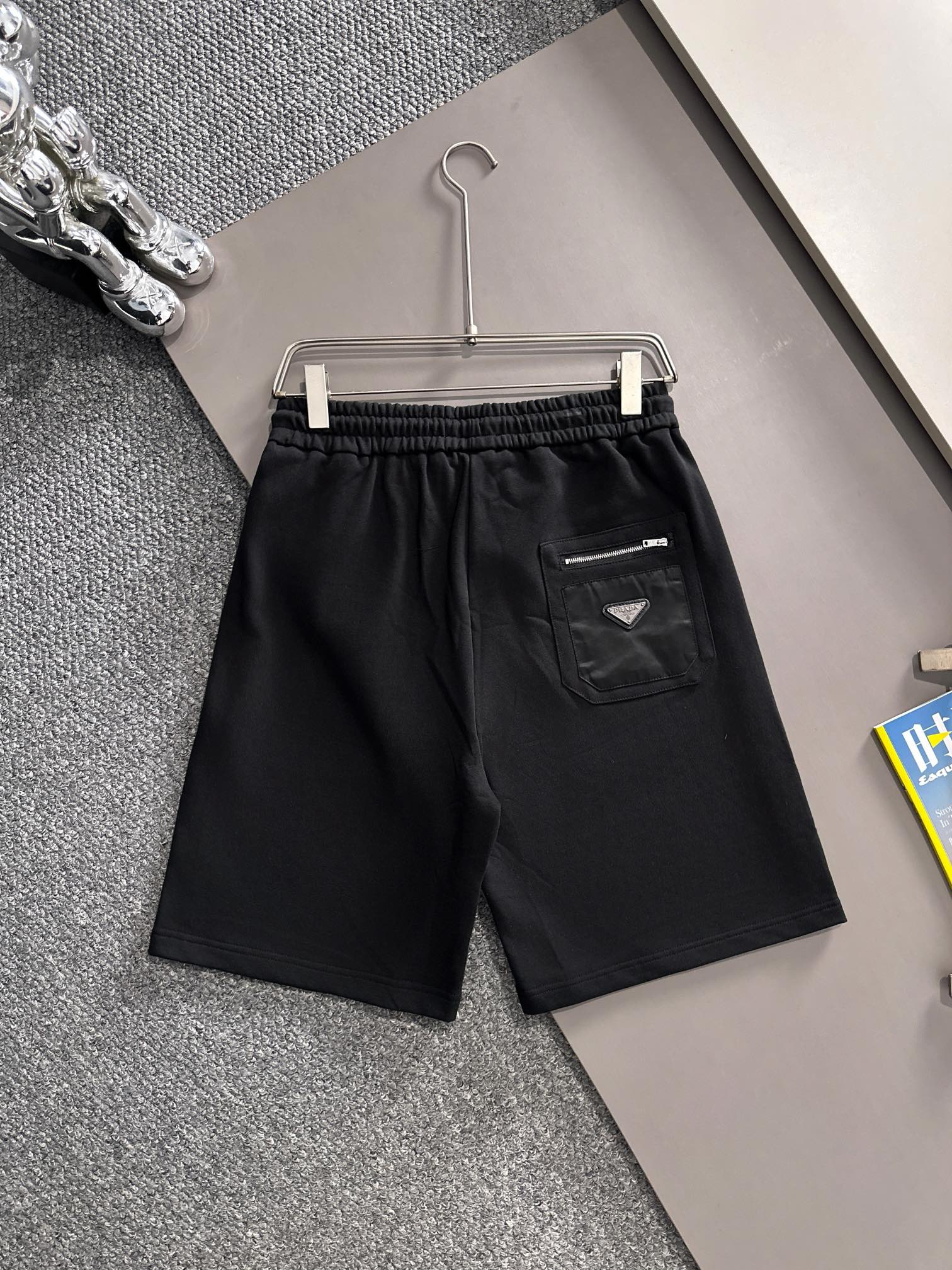  套装款！PRADA 普拉达 2025新款 轻奢主义 后梭织拼接拉链口袋 定制三角章logo 男女日常通