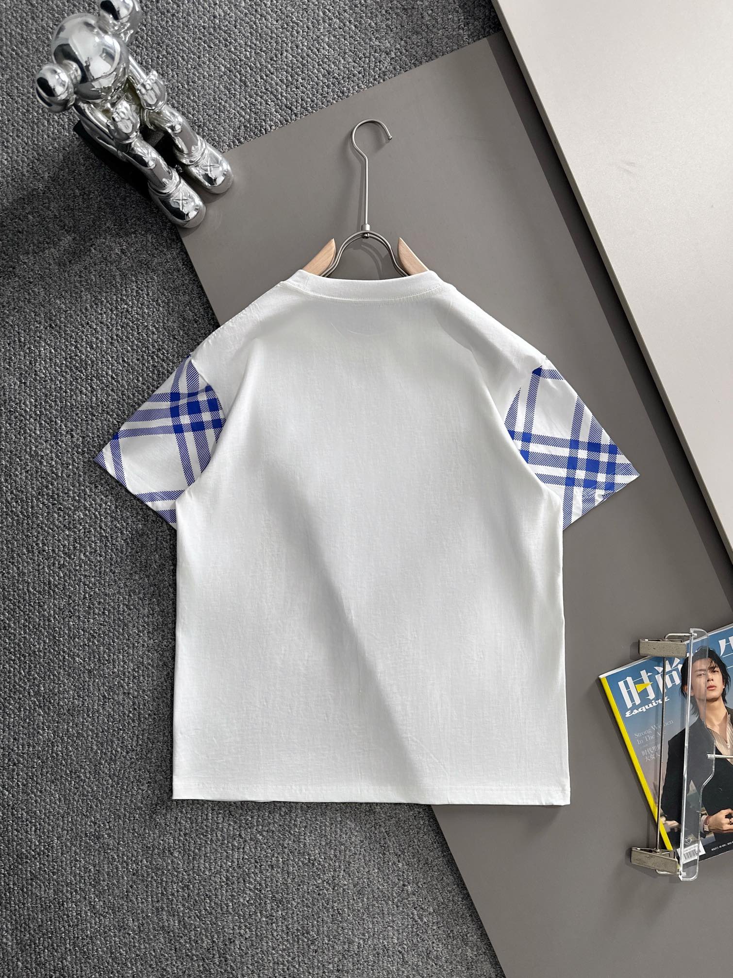 p90 Burberry 巴宝莉 BBR 2026新款 格纹绣拼接 精工十字绣logo 男女同款 短袖t恤
&middot;定制260克100％双纱纯棉面料
&middot;定染32支双股螺纹
&middot;领标吊牌主唛三标齐全
颜色：白色
尺码：XS S M L