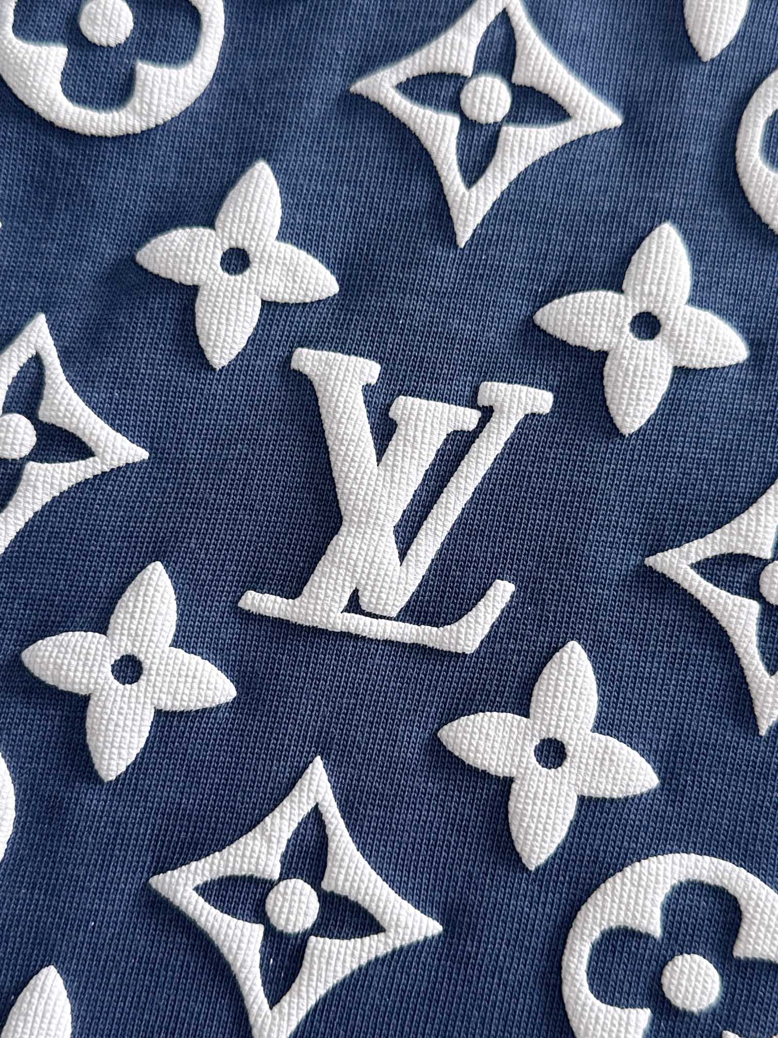 Louis Vuitton Louis Vuitton 路易威登 LV 驴家 2026新款 植绒发泡四叶草字母logo 短袖t恤