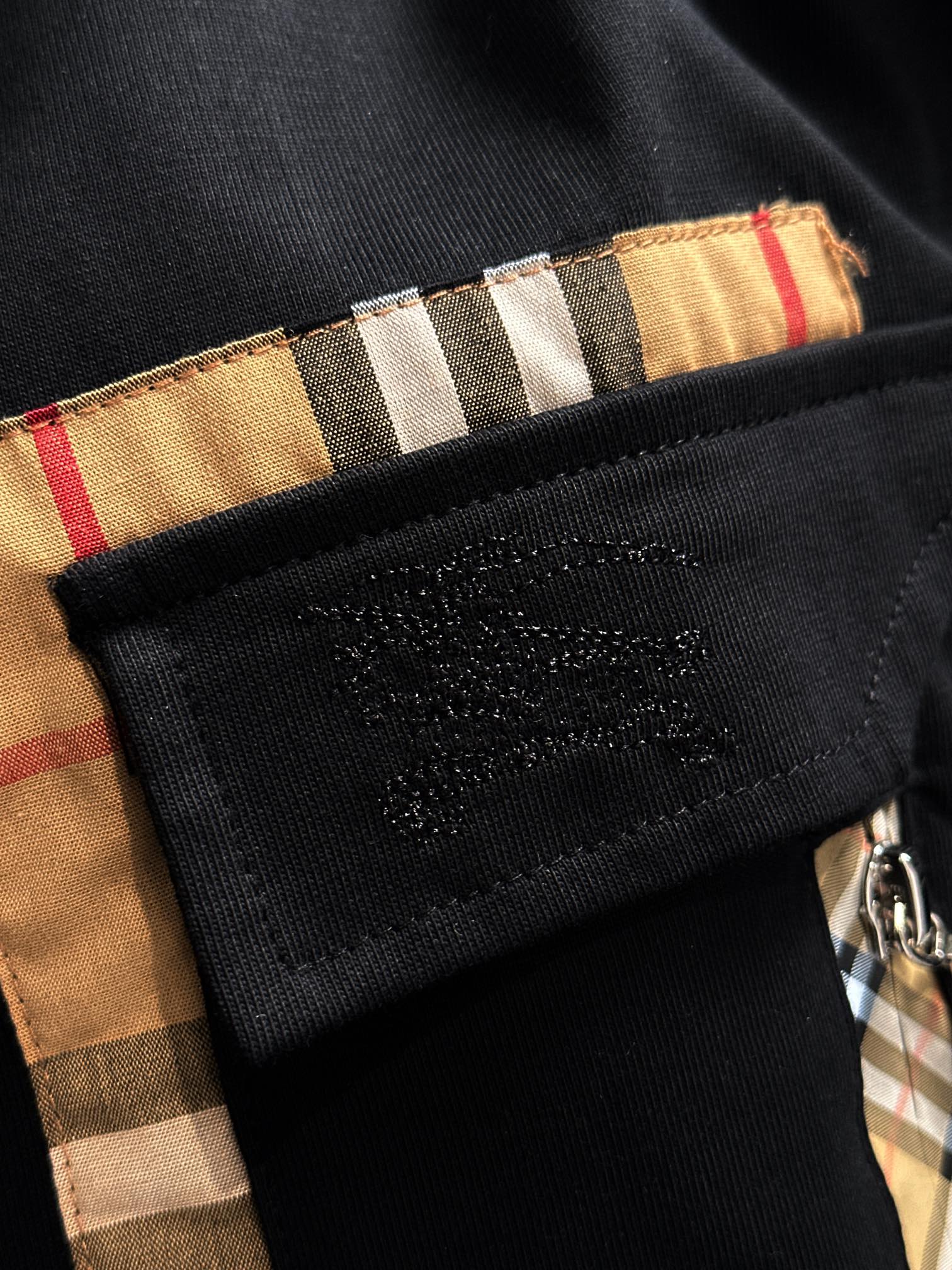 Burberry Burberry 巴宝莉 BBR 2026新款 双层贴布口袋 刺绣战马logo 短袖t恤