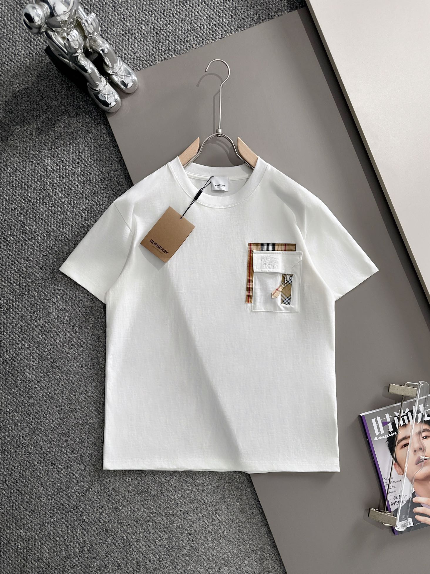 Burberry Burberry 巴宝莉 BBR 2026新款 双层贴布口袋 刺绣战马logo 短袖t恤