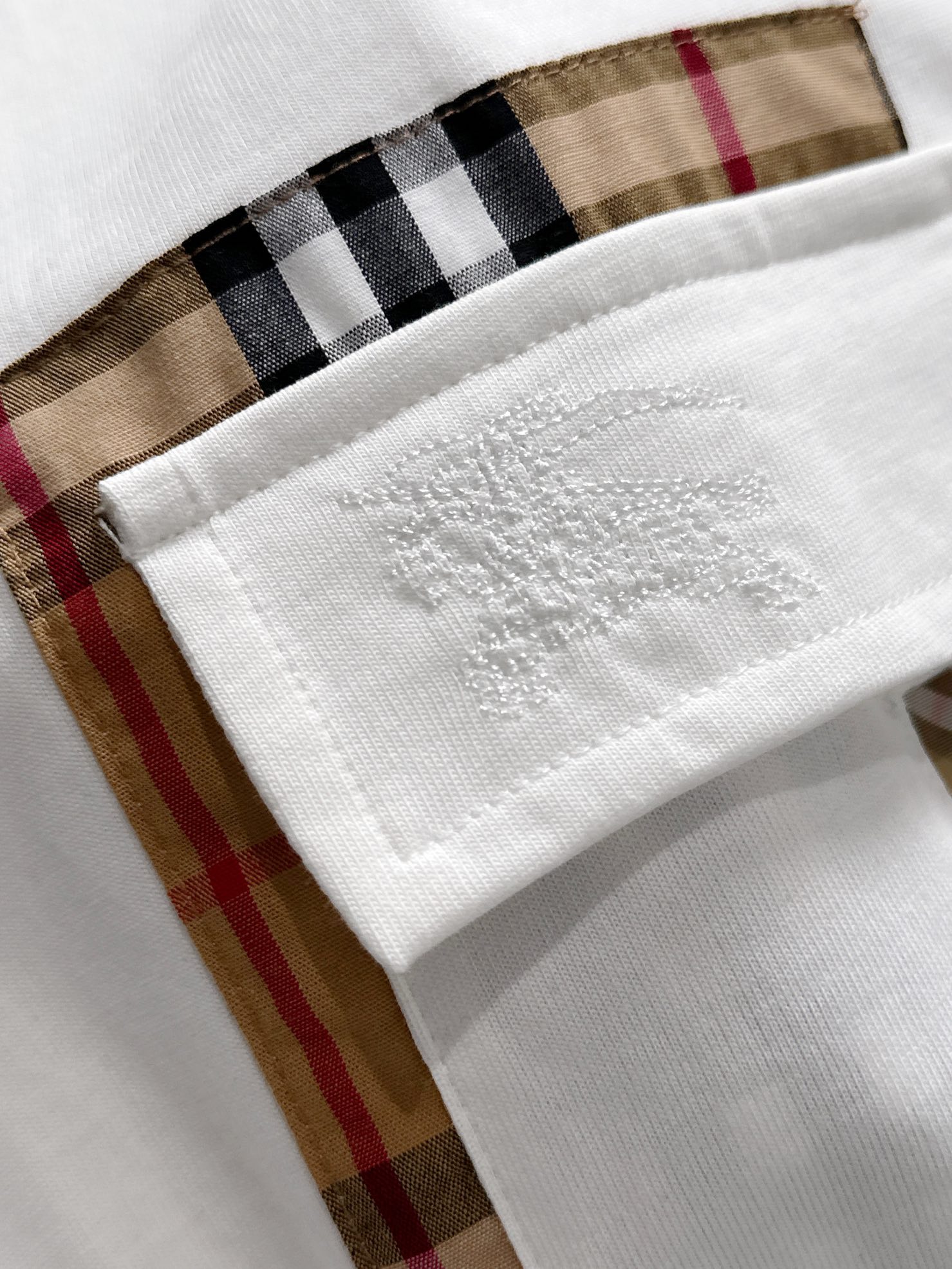 Burberry Burberry 巴宝莉 BBR 2026新款 双层贴布口袋 刺绣战马logo 短袖t恤