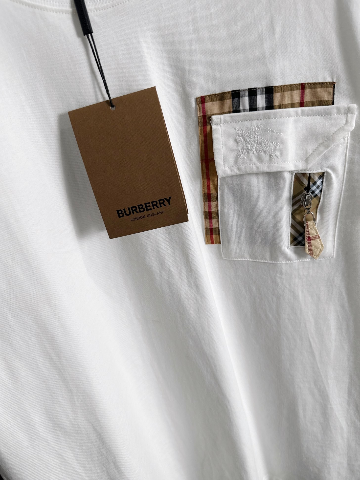 Burberry Burberry 巴宝莉 BBR 2026新款 双层贴布口袋 刺绣战马logo 短袖t恤