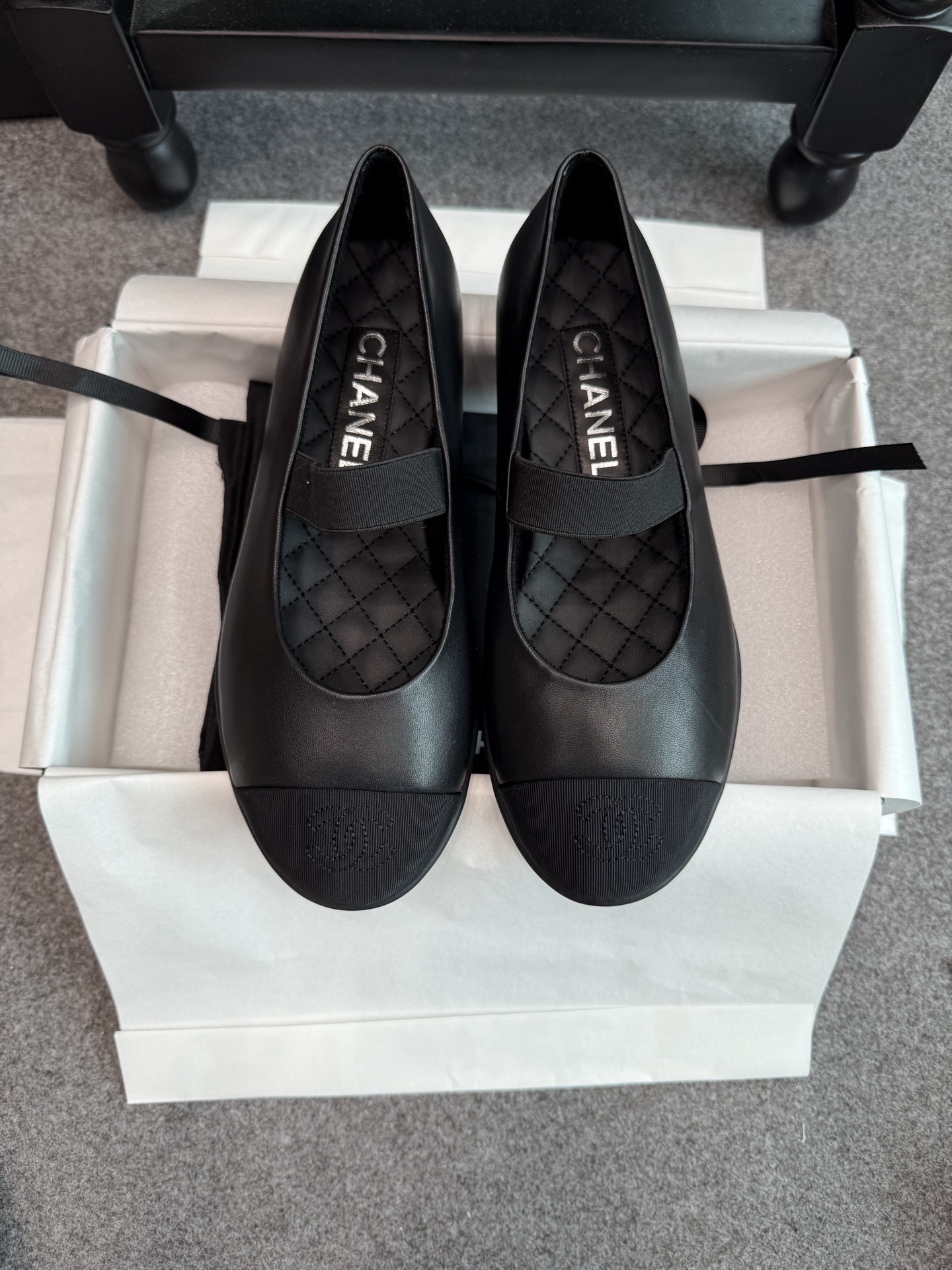 NO:787429,High-end 2026 Chanel Mary Jane, classic popular design, using comfortable rubber outsole, soft upper and comfortable foot feel. Outsole: rubber outsole, fabric sheepskin butter, lining: terry cloth + sheepskin, code number: 35-3940 [customized, non-refundable], Mary Jane, chanel, chanel, mary jane, sheepskin19860909高货 2026chanel香奈儿玛丽珍,经典爆款设计,采用舒适的橡胶大底,鞋面柔软脚感舒适 大底:橡胶大底 面料羊皮 牛油 内里:毛巾布+羊皮 码数:35-3940【定制不退换】,玛丽珍,chanel,chanel,mary jane,sheepskin,Women's Shoes