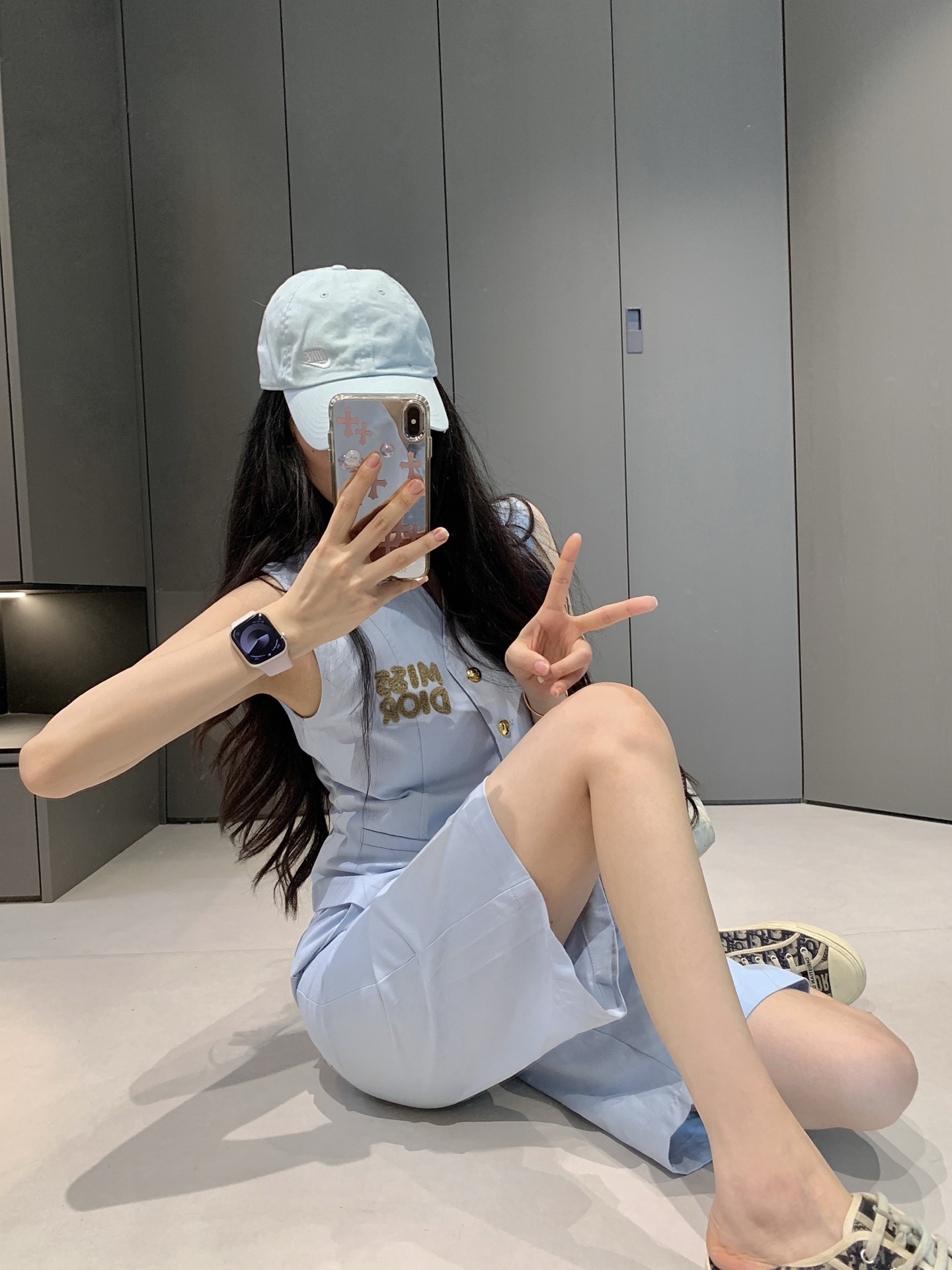 NO:418652,Model number D25052728 Dio* new towel velvet embroidery logo personality and fashionable two-piece set!  CD gold button V-neck slim fit vest top with high waist casual five-point pants mid-trousers!  White, blue, (M size bust 86, front garment length 48/53; waist 66, trousers length 54/size size smaller) hair, dior, alexander wang19860909款号D25052728 Dio*新款毛巾绒刺绣logo个性时髦两件套装！CD金扣V领修身显瘦马甲上衣高腰休闲五分裤中裤！白色、蓝色、（M码胸围86,前衣长48/53；腰围66,裤长54/版型偏小选大一码）发,,dior,alexander wang,Women's clothing