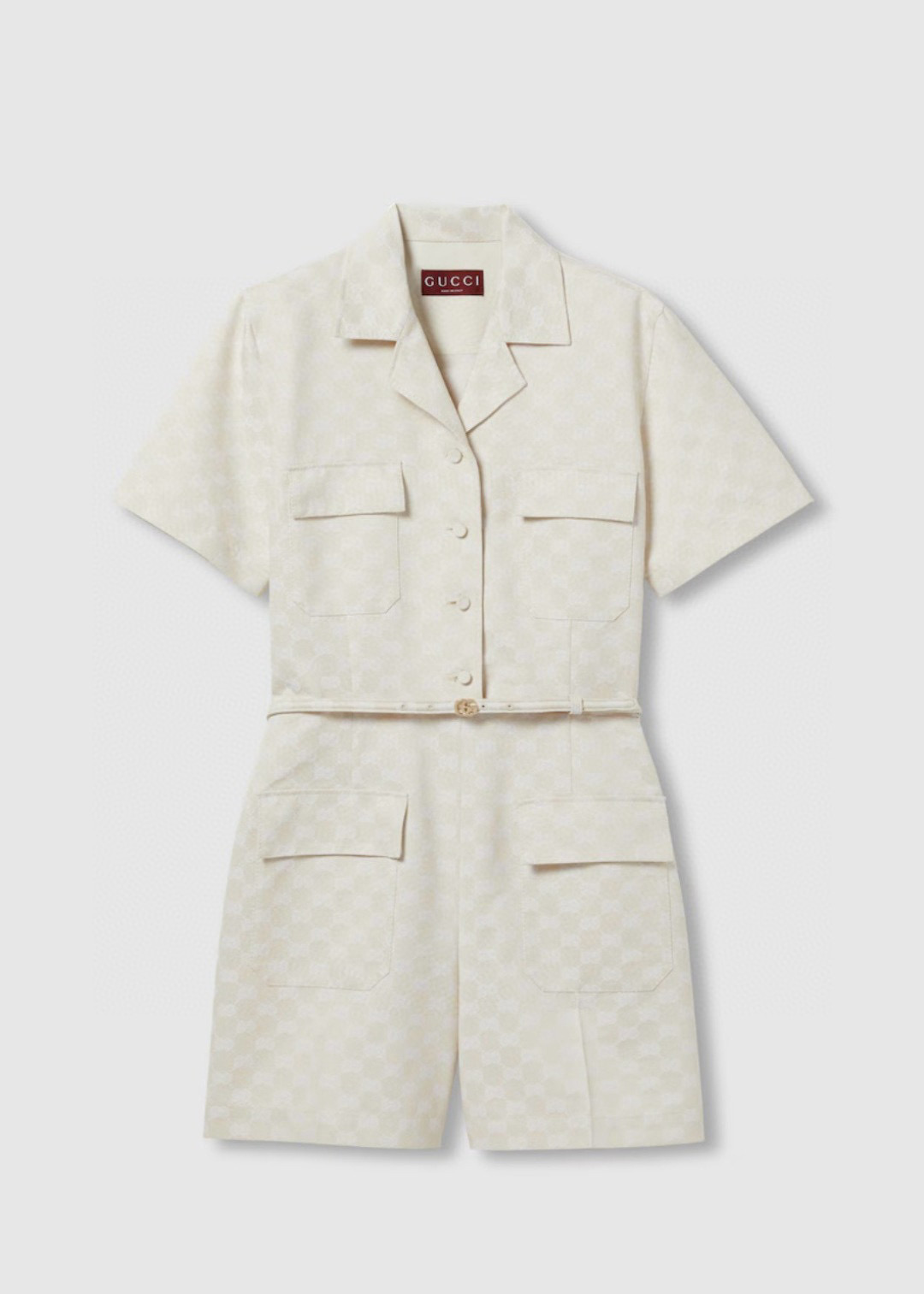 NO:409870,Model number D25051973 GUCC* newest style, full-body presbyterian letter logo jacquard fabric, work style large pocket buttoned front lapel shortsleeved jumpsuit shorts!  Apricot color, (M size shoulder width 45, bust 98, sleeve length 25, pants length 81) hair, gucci, shorts, T-shirt, alexander wang19860909款号D25051973 GUCC*新款 通体老花字母logo提花面料、工装风大口袋系扣前襟翻领短袖连体裤短裤！杏色、（M码肩宽45,胸围98,袖长25,裤长81）发,,gucci,shorts,T-shirt,alexander wang,Women's clothing