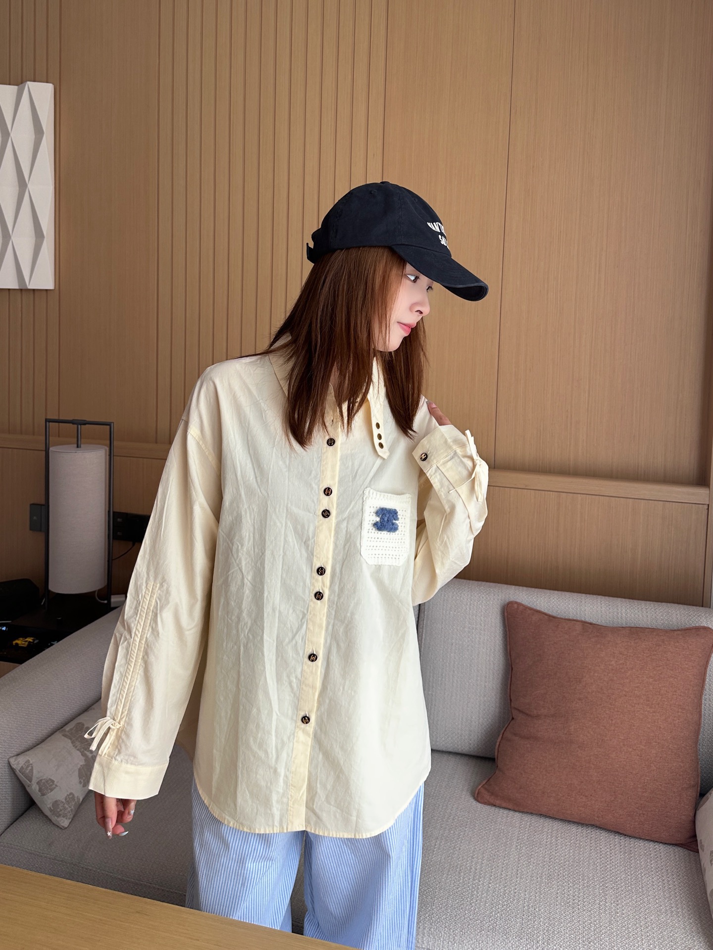 NO:740656,,,19860909,,,Women's clothing