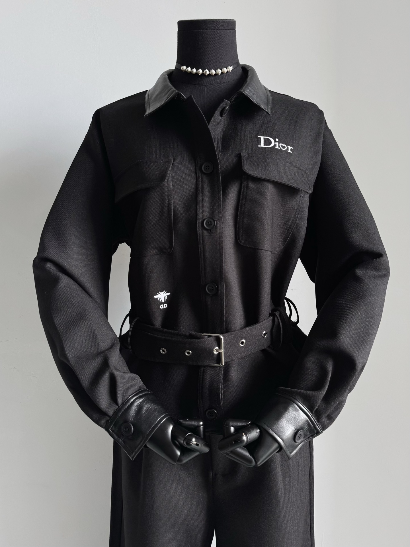 NO:546937,A black set of details and real shots. Polo-style cardigan jacket can be waist-retracted. Paired with basic wide-leg suit pants. It looks good no matter whether you wear it separately or in a set., jackets & coats, jackets & coats, business suit, alexander wang19860909黑色一套细节实拍 polo式开衫夹克外套可收腰 搭配基础阔腿西装裤 不论分开搭or成套穿都好看,,jackets & coats,jackets & coats,business suit,alexander wang,Women's clothing