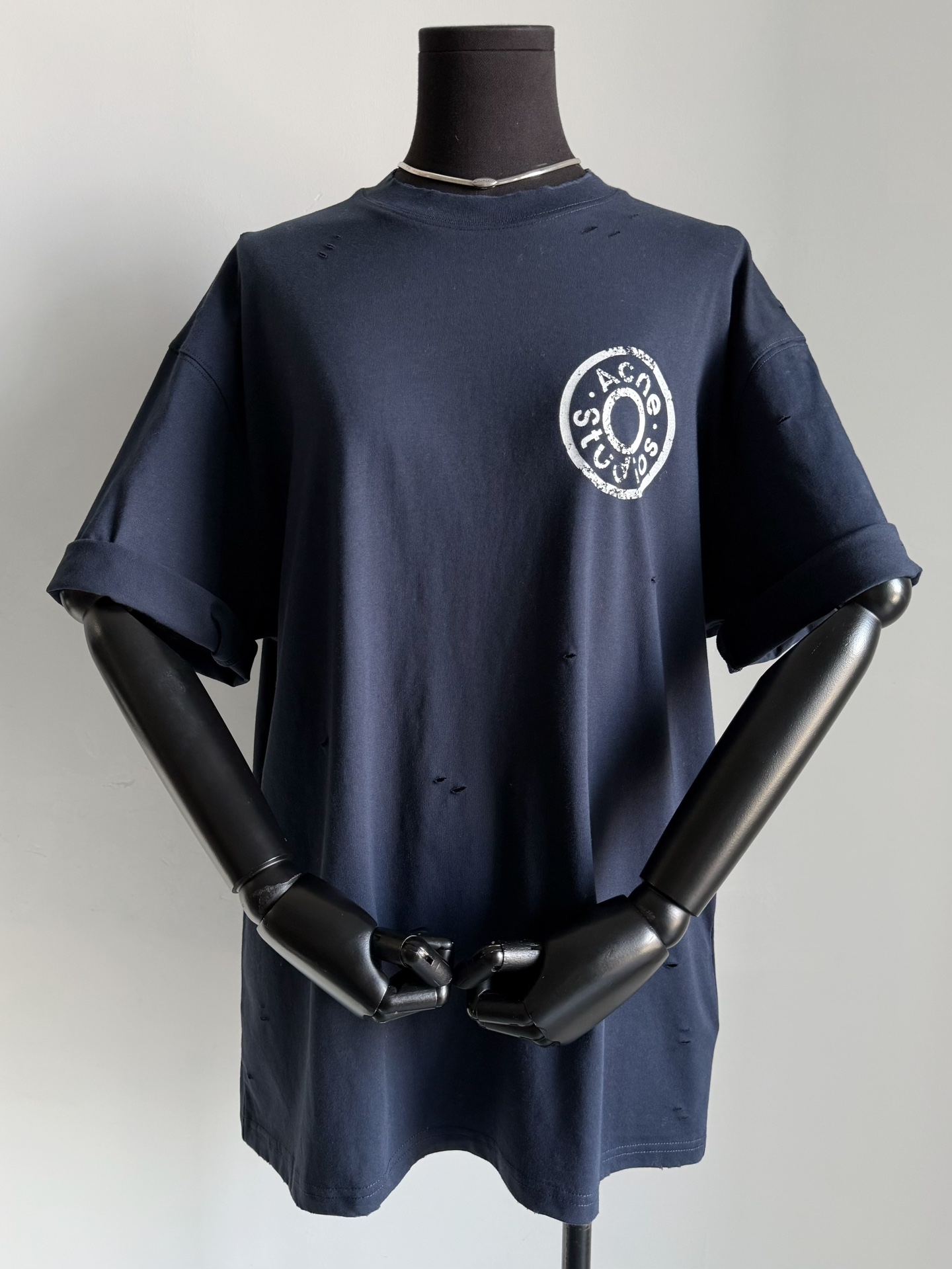 NO:658907,Actual pictures of short-sleeved details of the same series. The design, fit and appearance are all impeccable tees. When the temperature rises, it will be out of stock and it is hard to find a size. Smart people buy in advance against the season. The price is also more suitable, T-shirt, alexander wang19860909同系列·短袖细节实拍图 设计和版型以及颜值 都是无可挑剔的tee 等到升温必定断货一码难求 聪明的人都是反季节提前买好 价格也更加合适,,T-shirt,alexander wang,Women's clothing