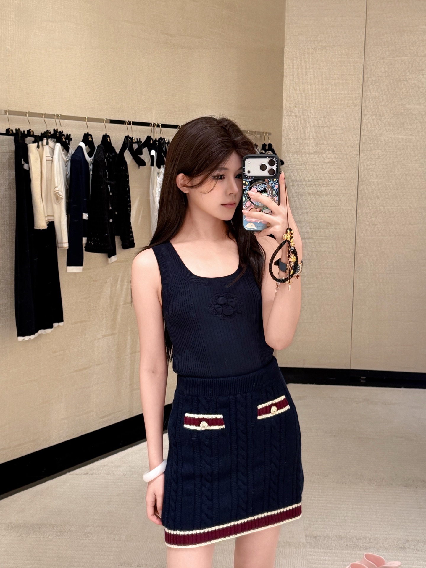 NO:687049,vic has it, it looks good with any combination,,19860909vic都有入 随意搭配都好看,,,Women's clothing