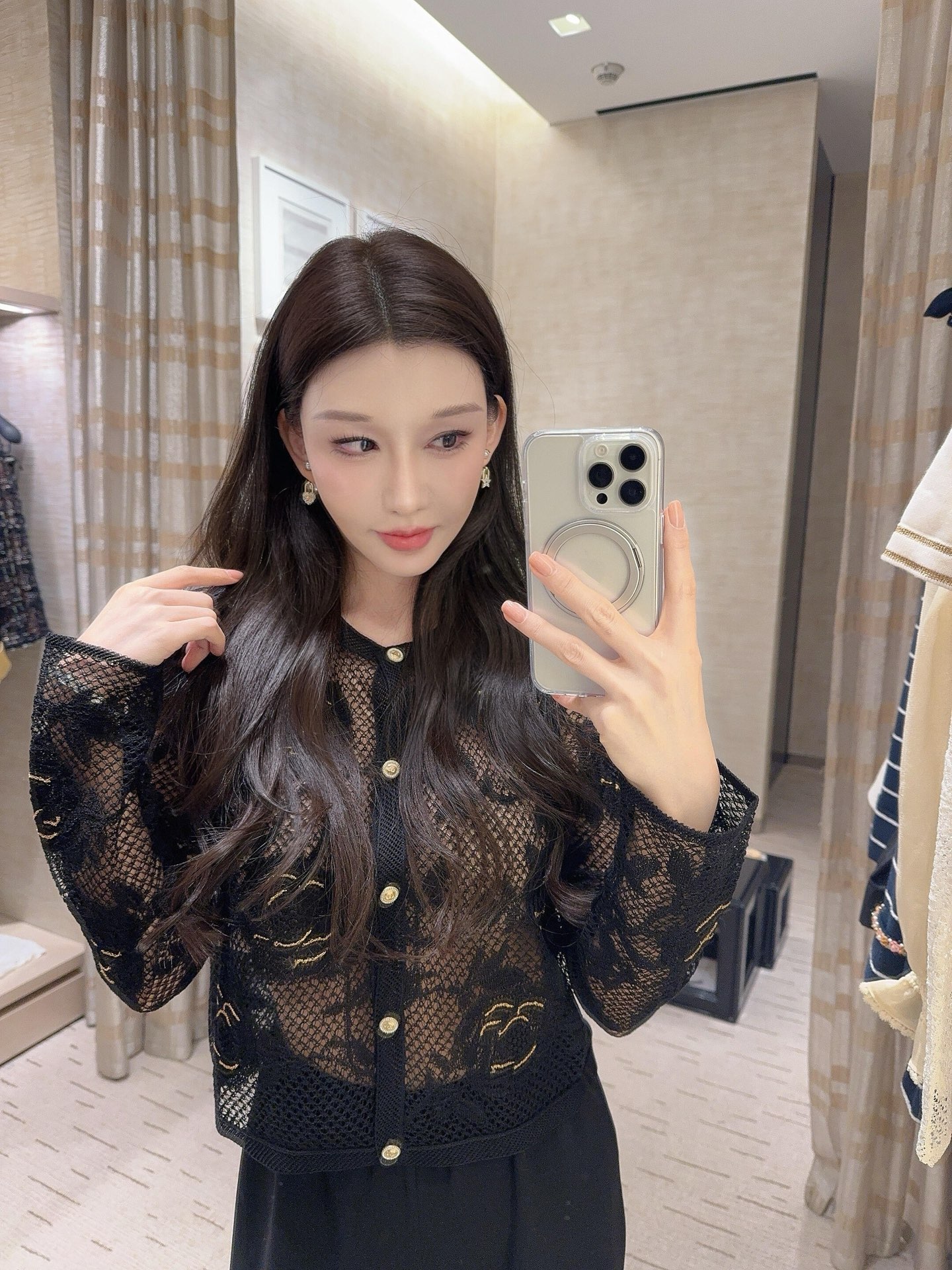 NO:729679,The black and gold color scheme is perfect for the end of the year,19860909黑金配色 太适合年底啦,,,Women's clothing