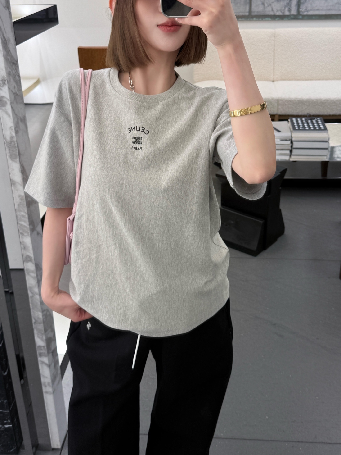 NO:790580,The small logo really touches my aesthetic,19860909小logo 好戳我审美阿,,,Women's clothing