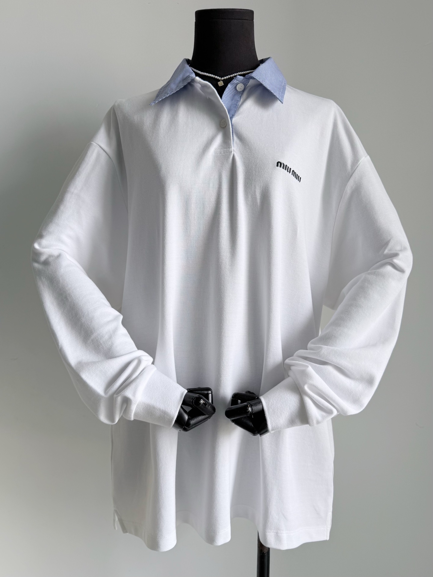 NO:793302,White splicing and blue collar. Detailed photos. This color has a more youthful feel. It can be paired with a blue lace skirt from the same series. It will instantly bring you back to your days as an overseas student. Skirts,19860909白色拼接·蓝领子 细节实拍图 这个色调更有少年感 可搭配同系列蓝色花边裙 顿时回到留学生时期,,skirts,,Women's clothing