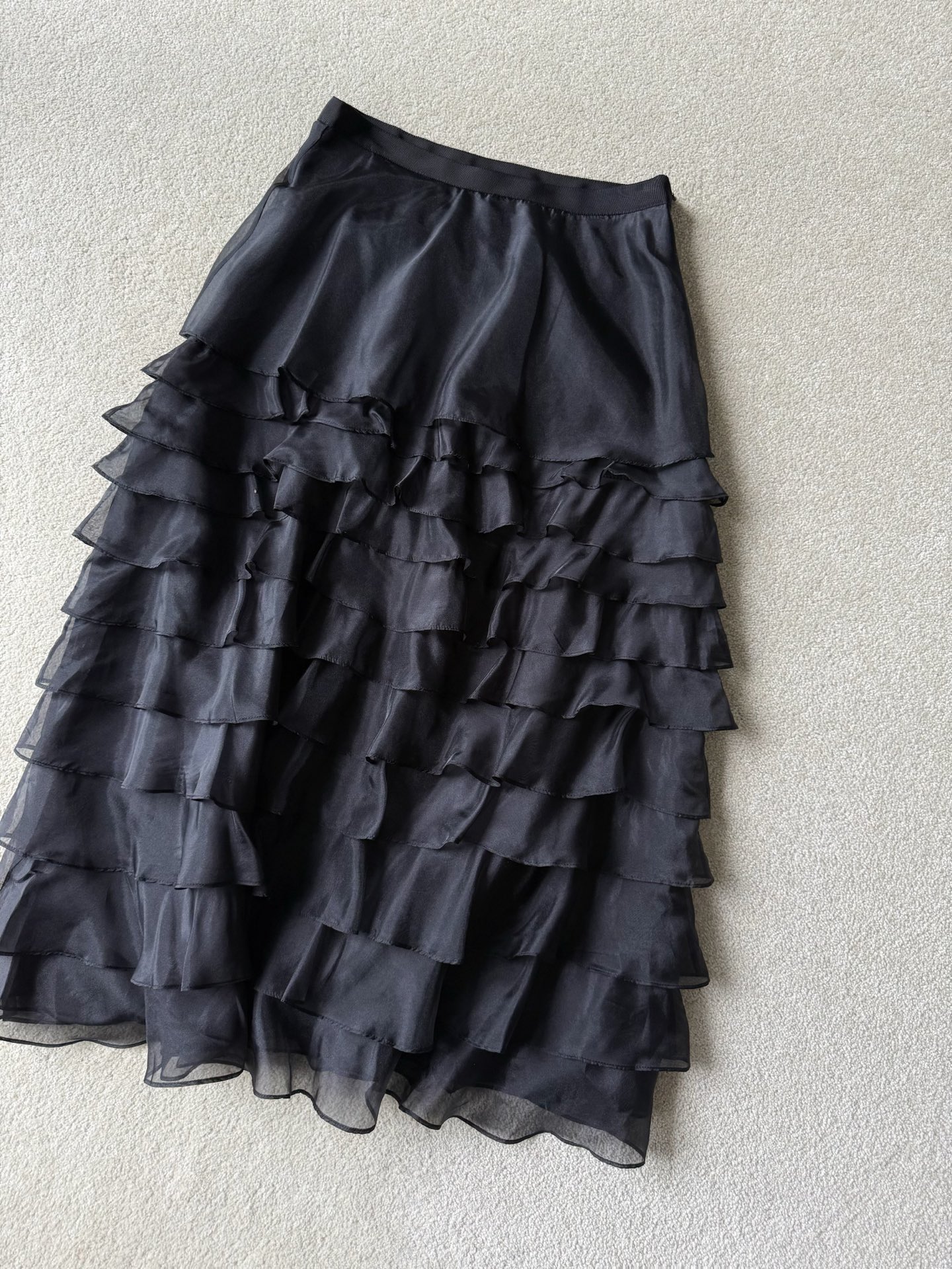 NO:797837,Black·detailed real-life photos. You can see the high quality through the screen. Real-life photos of my home without filters and no beauty. What you see is what you get. Really high-quality gauze skirts. Suitable for all kinds of combinations in spring, summer and autumn. You have to buy one for your wardrobe. Skirts,19860909黑色·细节实拍图 隔着屏幕都看得到高质感 我家实拍无滤镜无美颜 所见即所得真正高货纱裙. 适合春夏秋一切D的搭配 衣橱怎么也要买一条备一条,,skirts,,Women's clothing