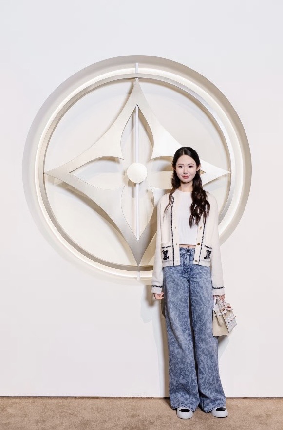 NO:822797,vic offline activities,,19860909vic线下活动,,,Women's clothing