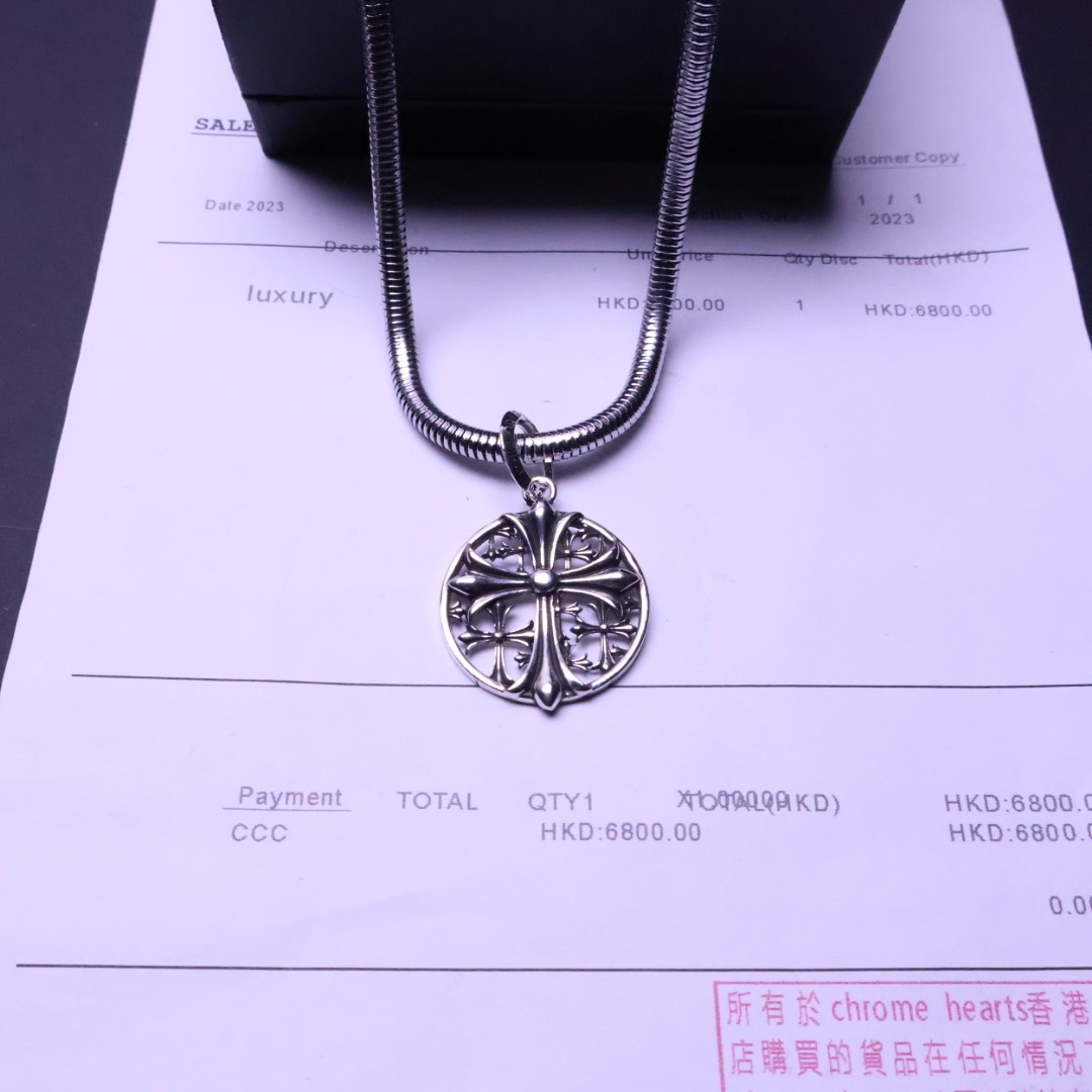 𝐂𝐡𝐫𝐨𝐦𝐞 𝐡𝐞𝐚𝐫𝐭𝐬 克罗心✝️项链，帅爆了最新款克罗心项链 ⚜️造型不同的花纹设计风格 呈现出与