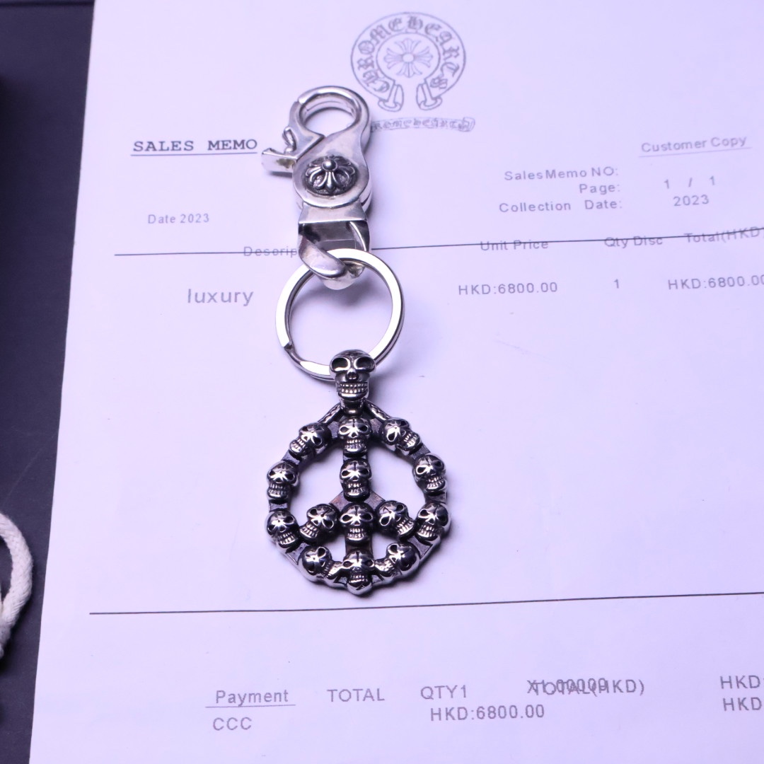 𝐂𝐡𝐫𝐨𝐦𝐞 𝐡𝐞𝐚𝐫𝐭克罗心钥匙扣挂件🔑裤👖包💼挂件 做工、质感一流.小细节提升本身整体品味， 搭配起