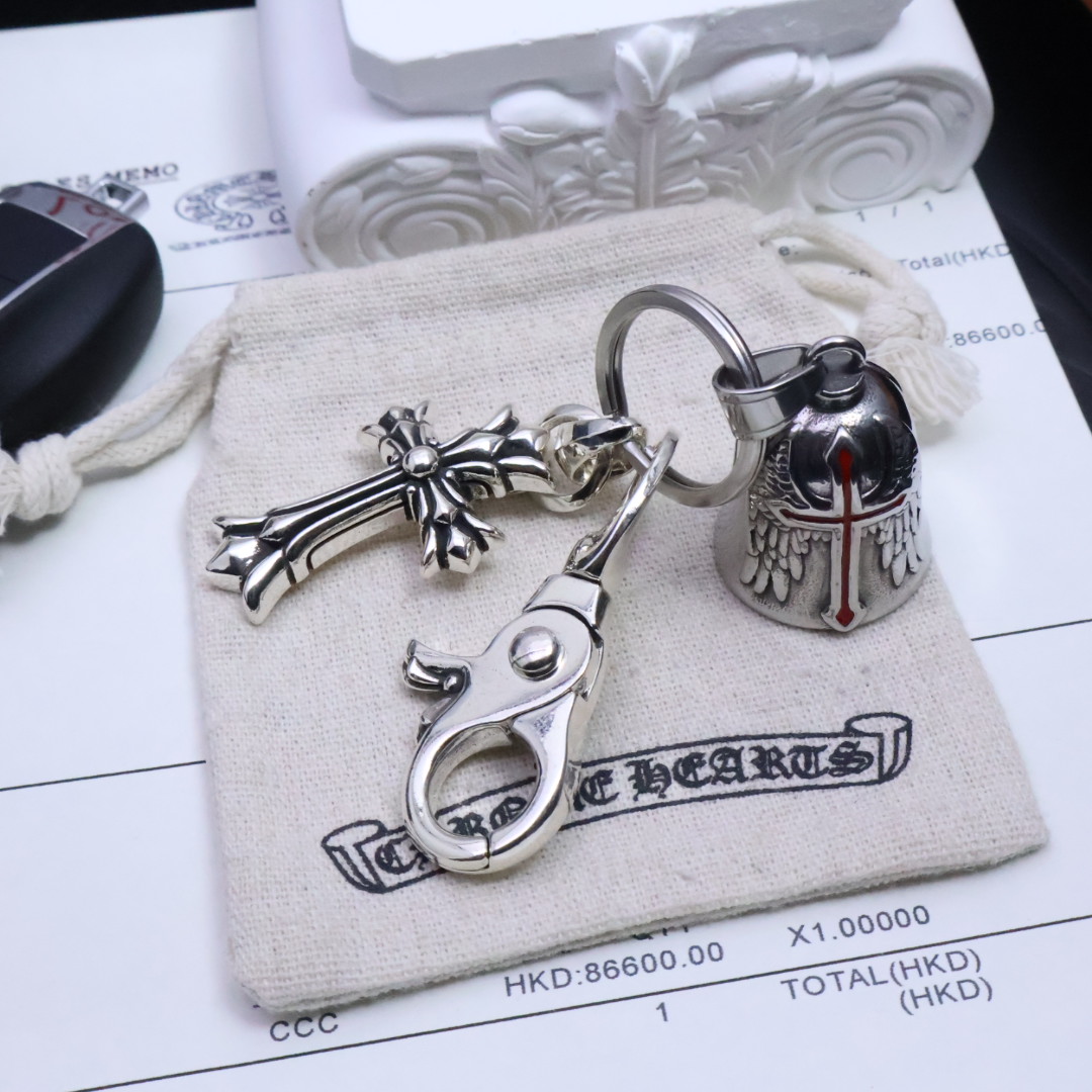 𝐂𝐡𝐫𝐨𝐦𝐞 𝐡𝐞𝐚𝐫𝐭［爆款上架］✝️克罗心钥匙扣挂件🚗挂件🔑裤👖包💼挂件 做工、质感一流.小细节提升