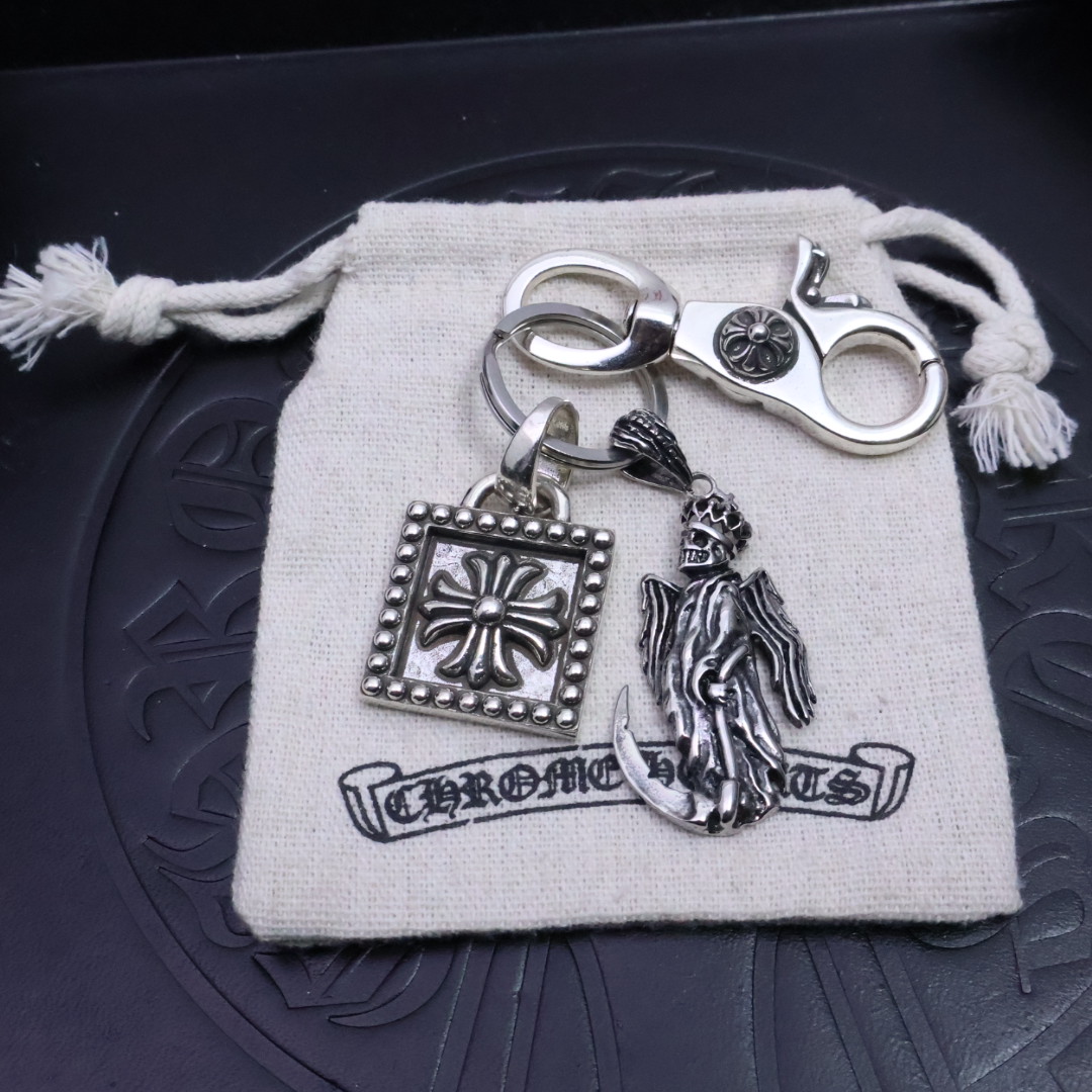 Chrome Hearts 𝐡𝐞𝐚𝐫𝐭克罗心钥匙扣挂件 裤 包 挂件 做工、质感一流