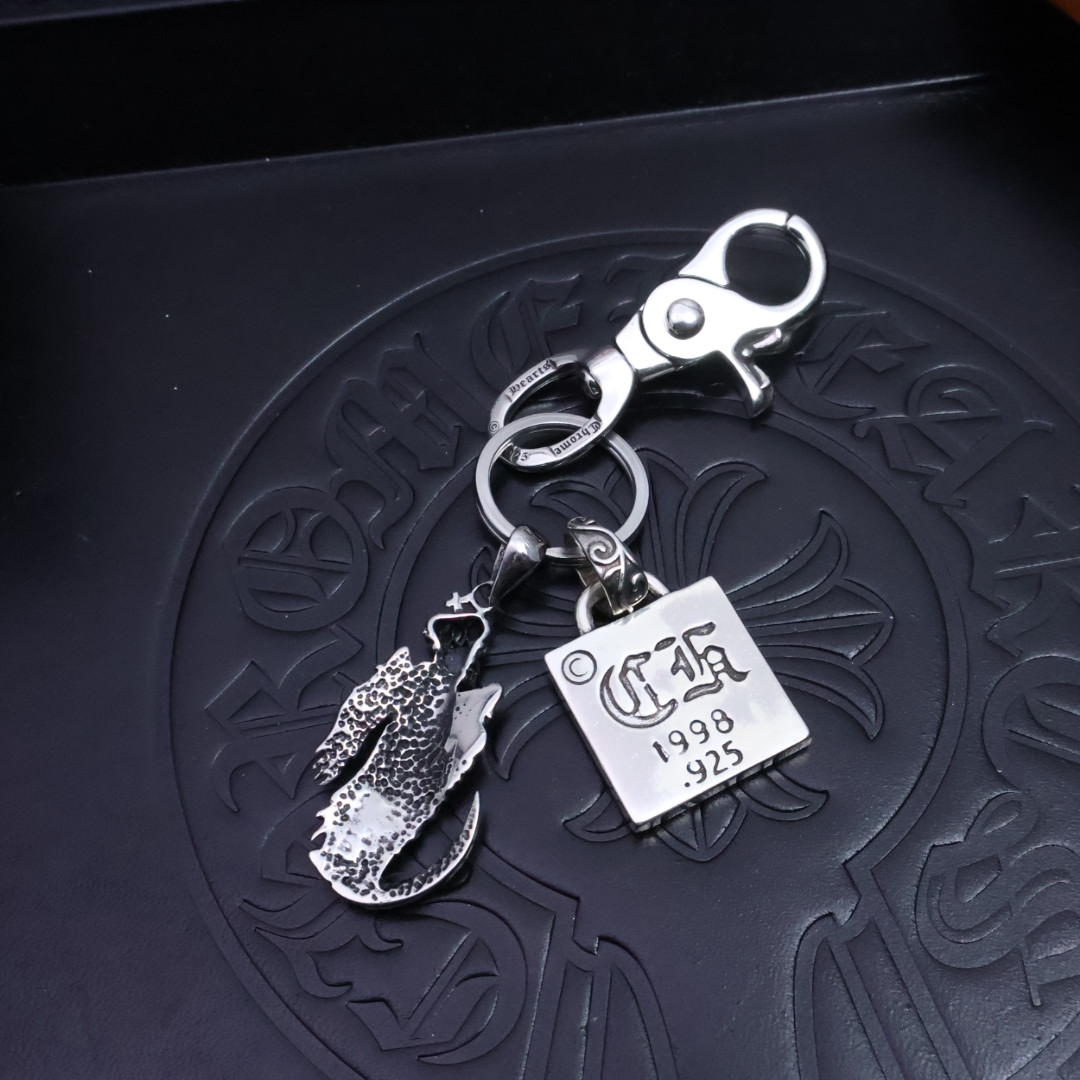 Chrome Hearts 𝐡𝐞𝐚𝐫𝐭克罗心钥匙扣挂件 裤 包 挂件 做工、质感一流