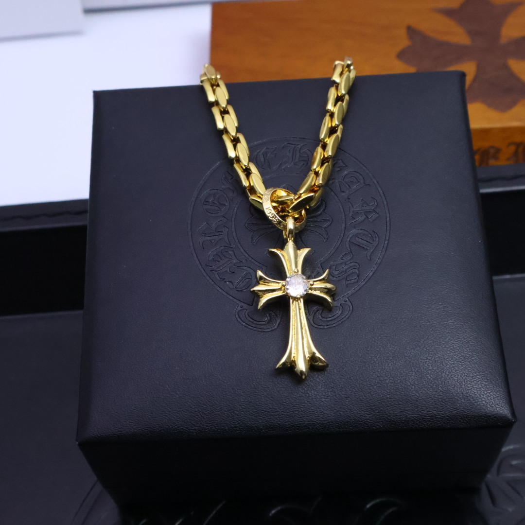 ［精工版本］𝐂𝐡𝐫𝐨𝐦𝐞 𝐡𝐞𝐚𝐫𝐭𝐬 克罗心✝️黄金色十字架项链，🤩帅爆了克罗心项链 ⚜️造型不同的花