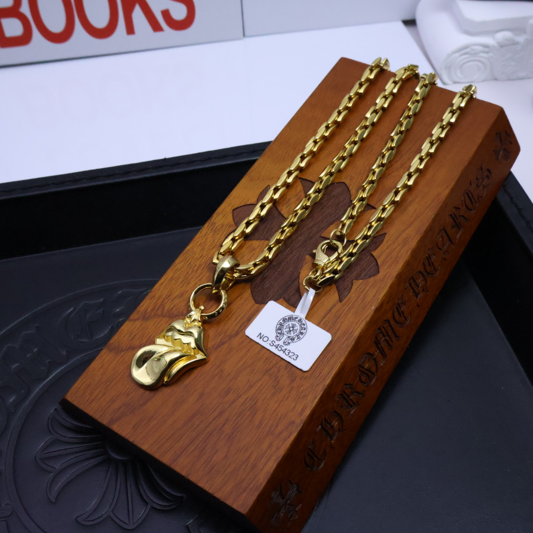 ［2025礼物推荐🎁］𝐂𝐡𝐫𝐨𝐦𝐞 𝐡𝐞𝐚𝐫𝐭𝐬 克罗心手工制作工艺✝️黄金色经典卖爆的项链，🤩帅爆了克