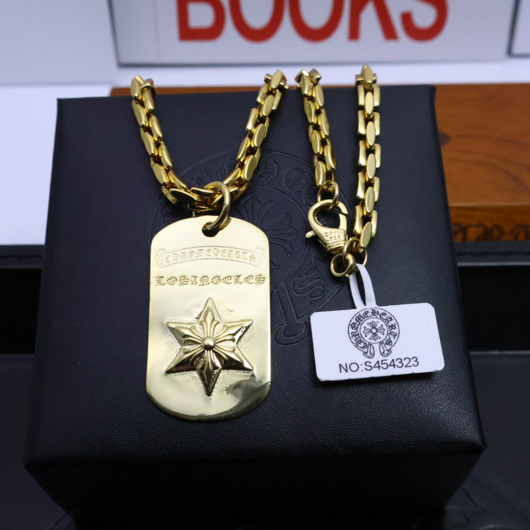 ［2025礼物推荐🎁］𝐂𝐡𝐫𝐨𝐦𝐞 𝐡𝐞𝐚𝐫𝐭𝐬 克罗心手工制作工艺✝️黄金色经典卖爆的项链，🤩帅爆了克