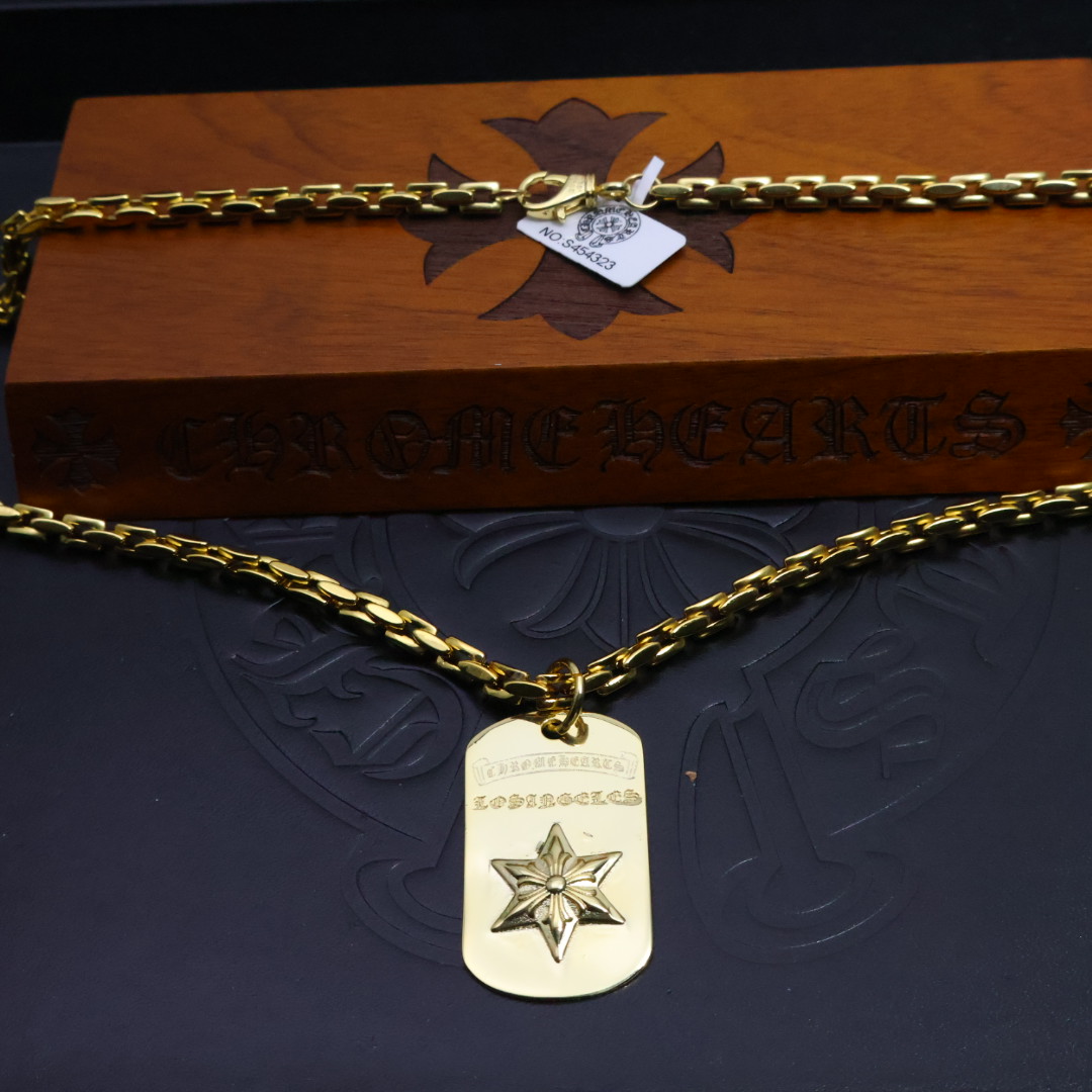 ［2025礼物推荐🎁］𝐂𝐡𝐫𝐨𝐦𝐞 𝐡𝐞𝐚𝐫𝐭𝐬 克罗心手工制作工艺✝️黄金色经典卖爆的项链，🤩帅爆了克