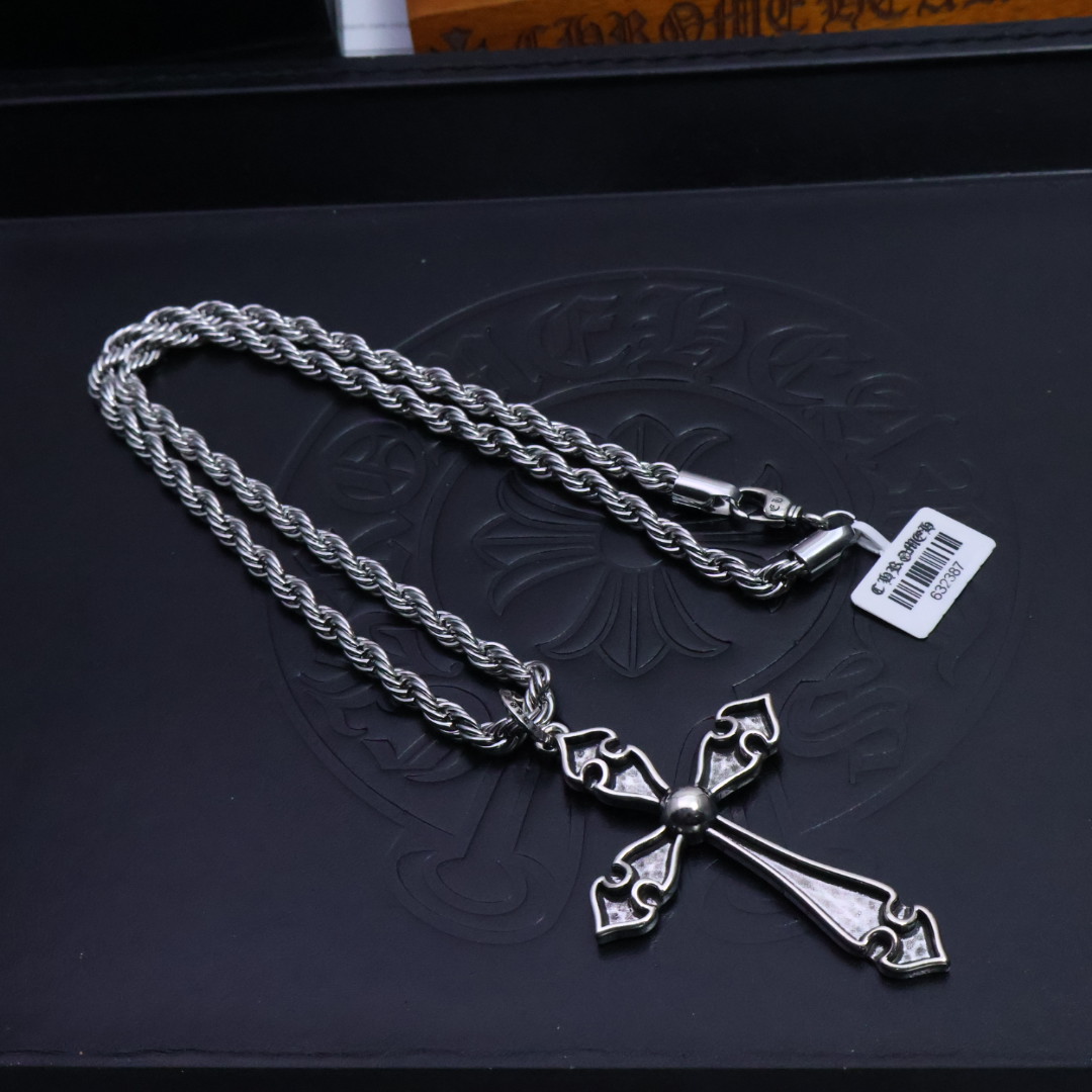 ［2025🎁送礼推荐］𝐂𝐡𝐫𝐨𝐦𝐞 𝐡𝐞𝐚𝐫𝐭𝐬 克罗心✝️项链，麻花链🤩帅爆了克罗心项链 ⚜️造型不同
