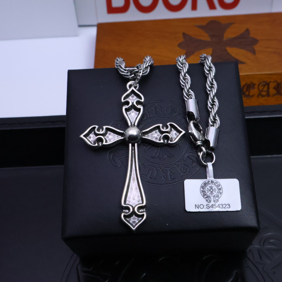 ［2025🎁送礼推荐］𝐂𝐡𝐫𝐨𝐦𝐞 𝐡𝐞𝐚𝐫𝐭𝐬 克罗心✝️项链，麻花链🤩帅爆了克罗心项链 ⚜️造型不同