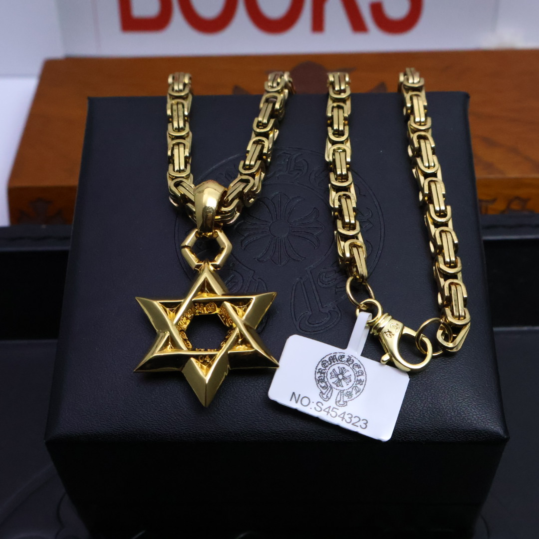 ［2025礼物推荐🎁］𝐂𝐡𝐫𝐨𝐦𝐞 𝐡𝐞𝐚𝐫𝐭𝐬 克罗心手工制作工艺✝️黄金色经典卖爆的项链，🤩帅爆了克