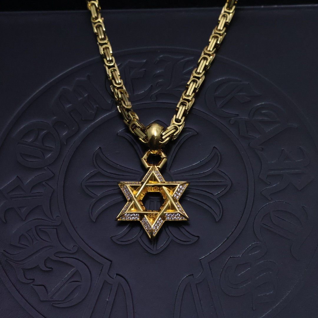 ［2025礼物推荐🎁］𝐂𝐡𝐫𝐨𝐦𝐞 𝐡𝐞𝐚𝐫𝐭𝐬 克罗心手工制作工艺✝️黄金色经典卖爆的项链，🤩帅爆了克