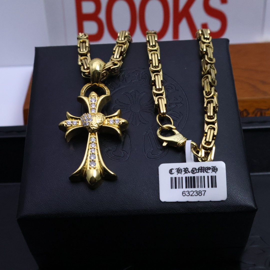 ［2025礼物推荐🎁］𝐂𝐡𝐫𝐨𝐦𝐞 𝐡𝐞𝐚𝐫𝐭𝐬 克罗心手工制作工艺✝️黄金色经典卖爆的项链，🤩帅爆了克