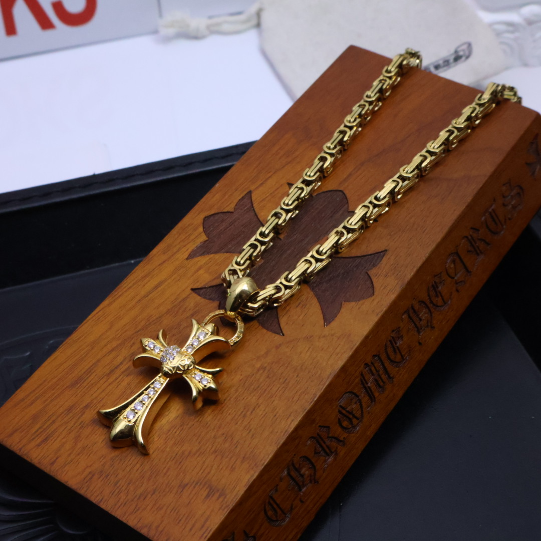 ［2025礼物推荐🎁］𝐂𝐡𝐫𝐨𝐦𝐞 𝐡𝐞𝐚𝐫𝐭𝐬 克罗心手工制作工艺✝️黄金色经典卖爆的项链，🤩帅爆了克