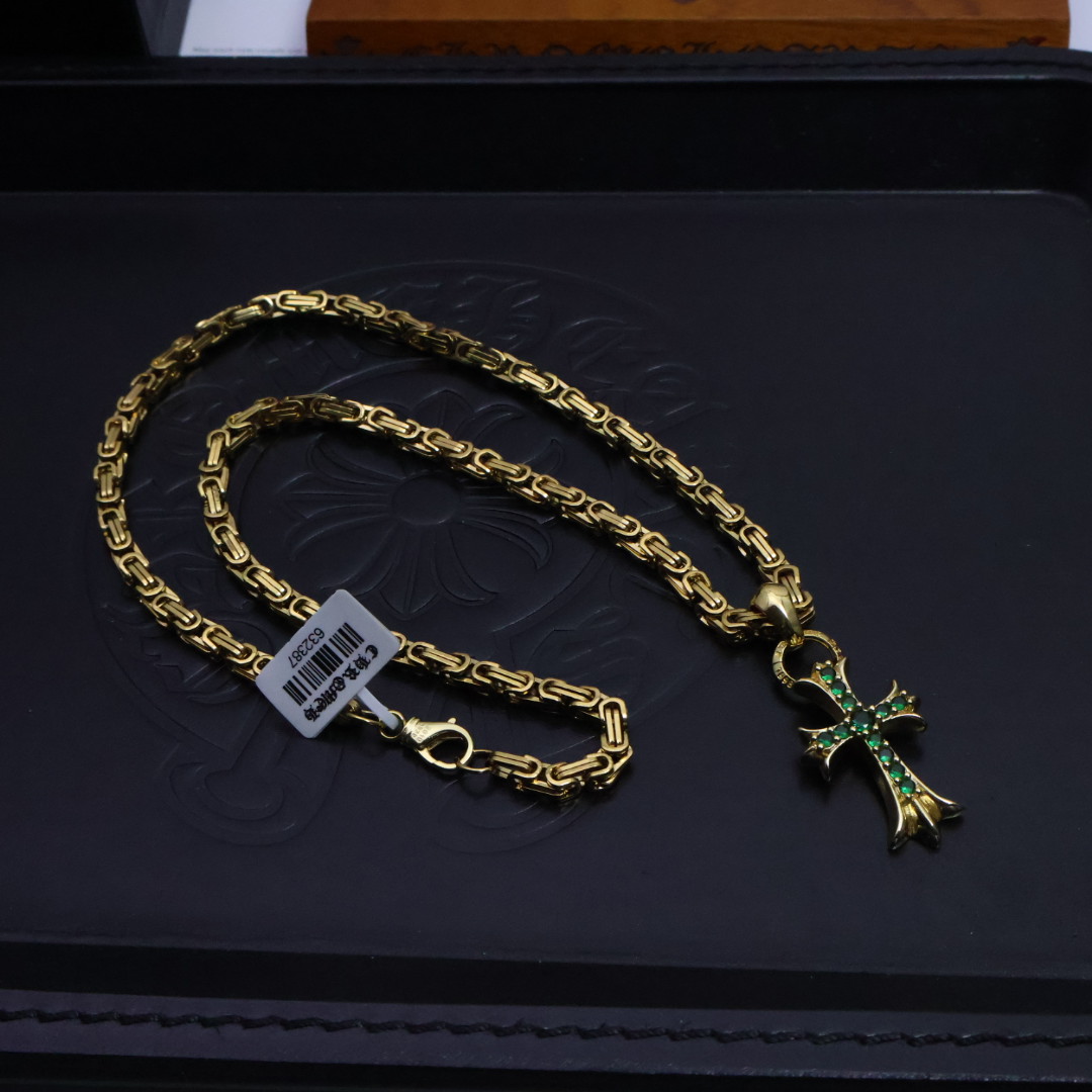 ［2025礼物推荐🎁］𝐂𝐡𝐫𝐨𝐦𝐞 𝐡𝐞𝐚𝐫𝐭𝐬 克罗心手工制作工艺✝️黄金色经典卖爆的项链，🤩帅爆了克