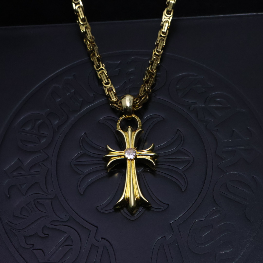 NO:112717,Pick [New Products are on the Shelves] Croxin 22k gold necklace, for those who are looking for a unique style, Zongcroxin 22k gold pin diamond-set paper clip clavicle chain and couple bamboo chain necklace are the perfect choice. Its unique design will make you look outstanding in any occasion, trendy and fashionable. It can be worn by both men and women. Fashionable, the same style of couples will not be sold directly from the manufacturer, jewelry quality, chrome hearts, necklace19860909批［新品上架］ 克罗心22k金项链,对于寻求独特风格的你,宗克罗心22K金别针镶钻的回形针锁骨链和情侣竹节链项链是完美选择.它的独特设计,将使你在任何场合都显得格外出众潮流时尚必备 男女均可佩戴 潮流时尚,情侣同款不爆不发厂家直销,饰品精品,chrome hearts,necklace,Jewelry