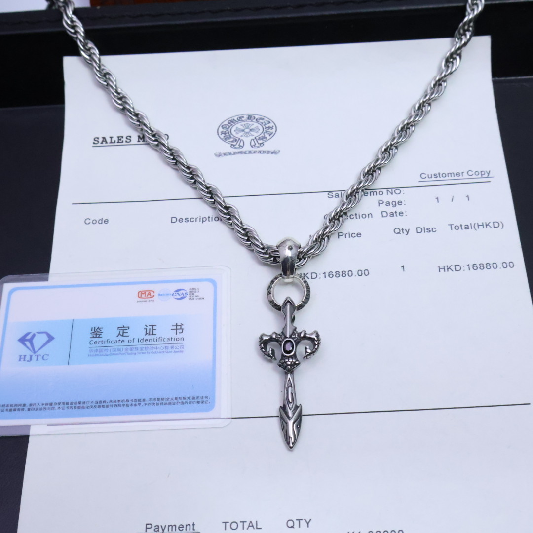 ［爆款推荐］𝐂𝐡𝐫𝐨𝐦𝐞 𝐡𝐞𝐚𝐫𝐭𝐬 克罗心✝️项链，麻花链🤩帅爆了克罗心项链 ⚜️造型不同的花纹设计